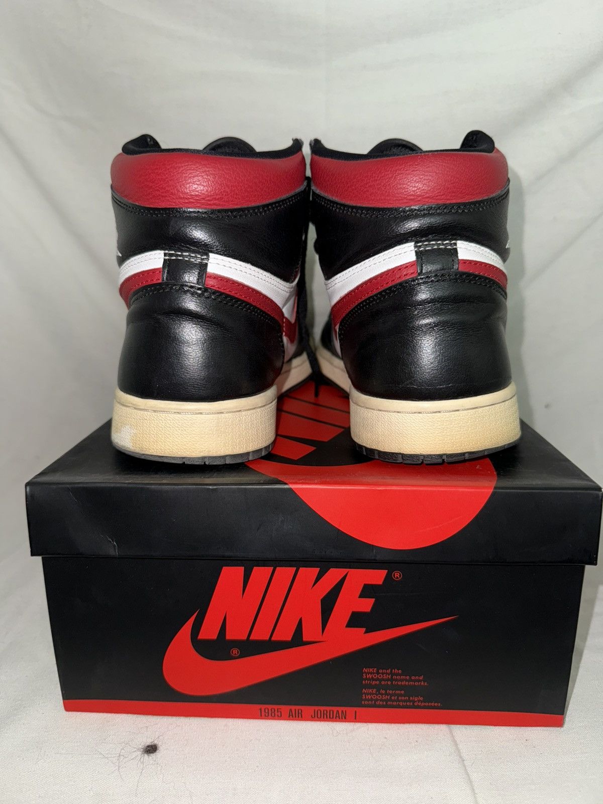 Jordan Brand × Nike Air Jordan 1 High OG “Gym Red” Size US 10.5 / EU 43-44 - 2 Thumbnail