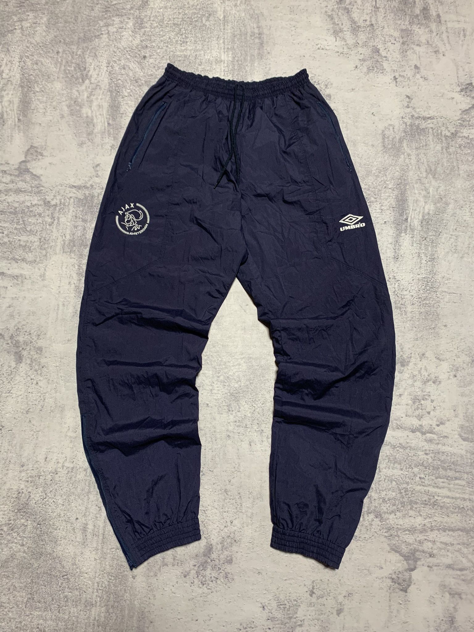 Umbro UMBRO AJAX AMSTERDAM 1998/1999 TRAINING FOOTBALL PANTS Size US 34 / EU 50 - 1 Thumbnail