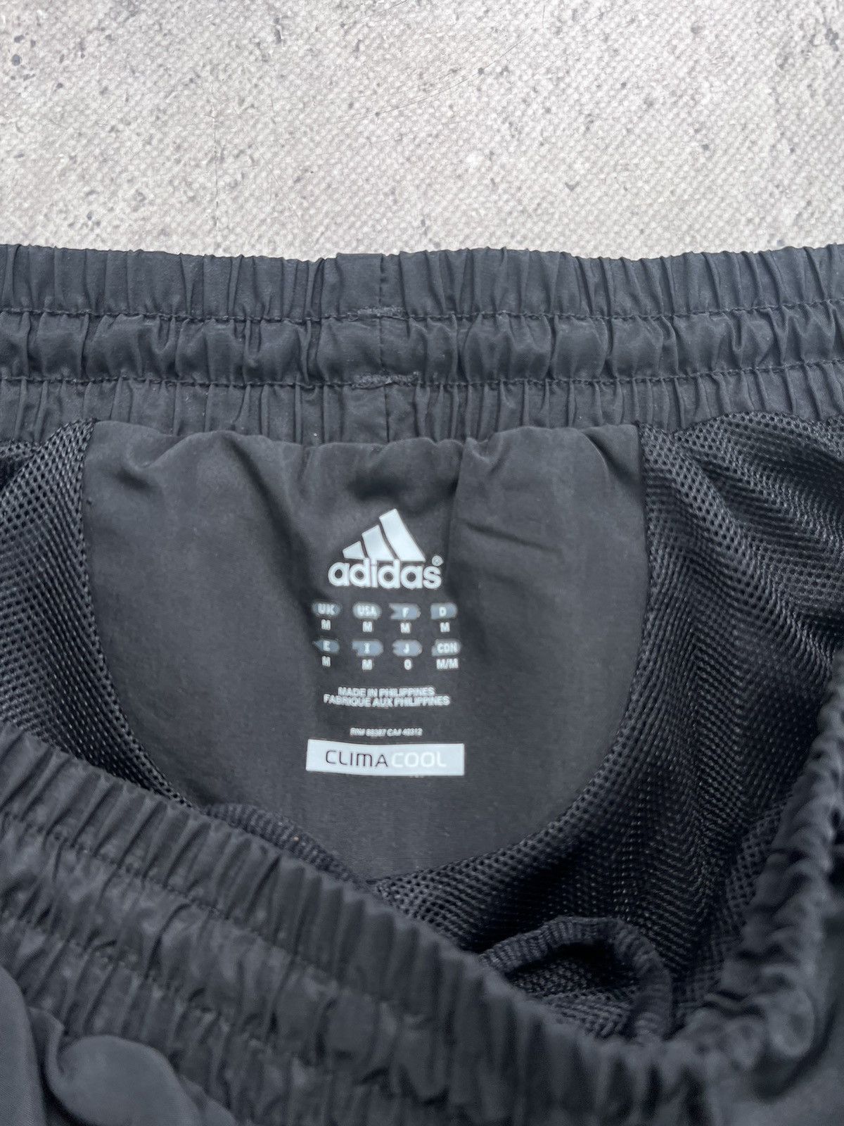 Adidas × Vintage Vintage Y2K Baggy Adidas Track drill Pants Size US 32 / EU 48 - 6 Thumbnail