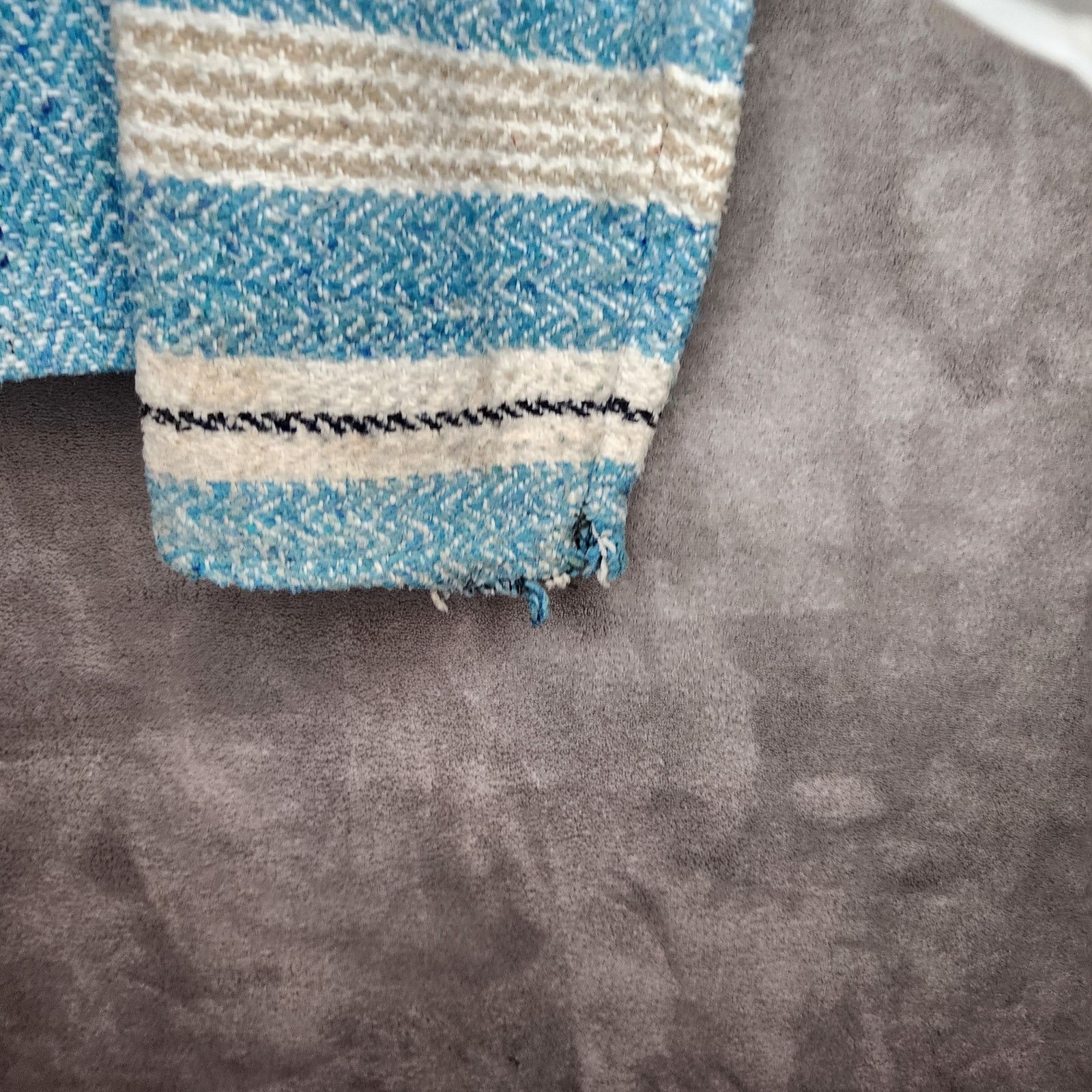 Earth Ragz Vintage Earth Rags Blue & White Poncho Men L, Mexican Size US L / EU 52-54 / 3 - 6 Thumbnail