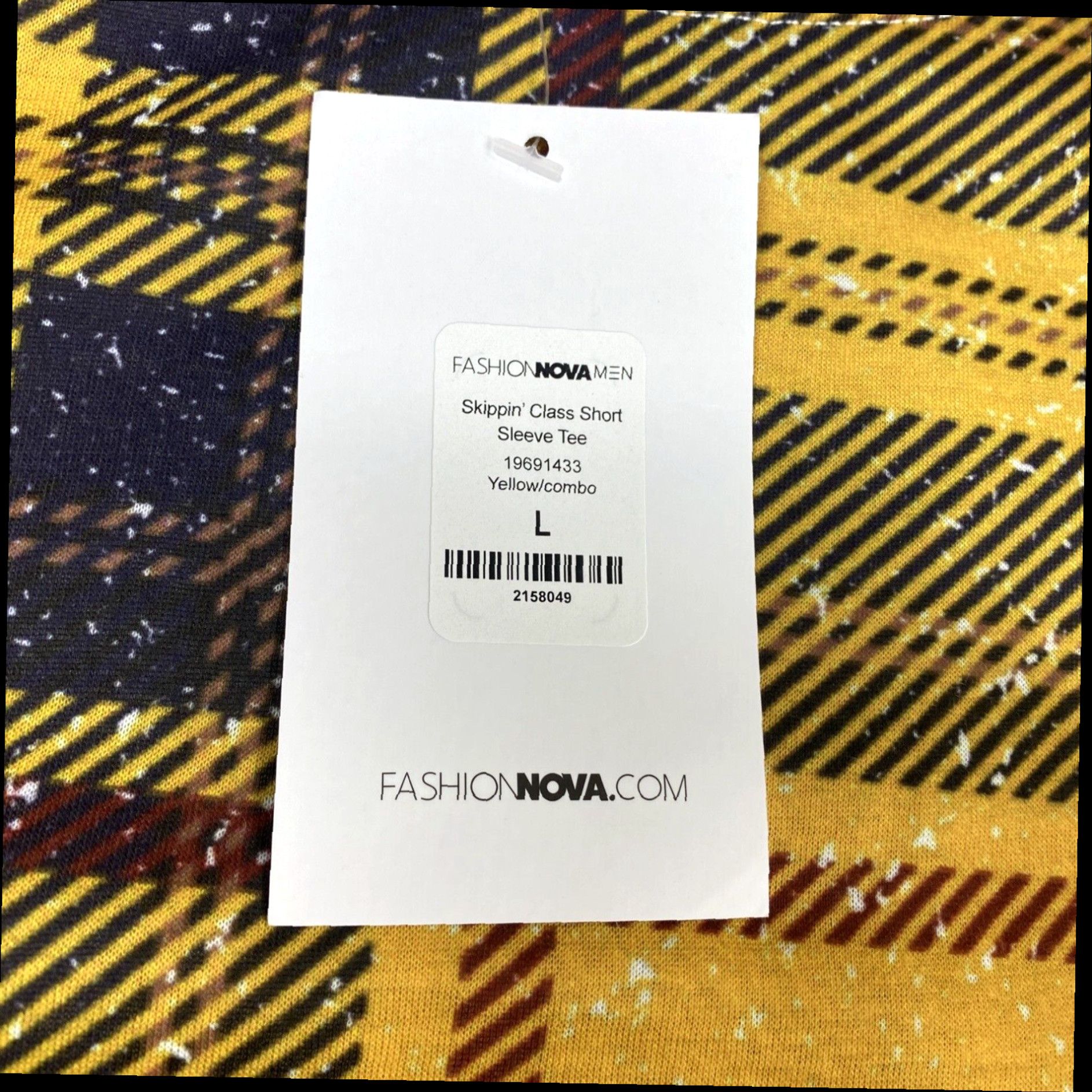 Fashion Nova FASHION NOVA MEN Large SHORT SLEEVE Skippin Class Tee TOP SHIRT NEW FAST SHIP Size US L / EU 52-54 / 3 - 5 Thumbnail