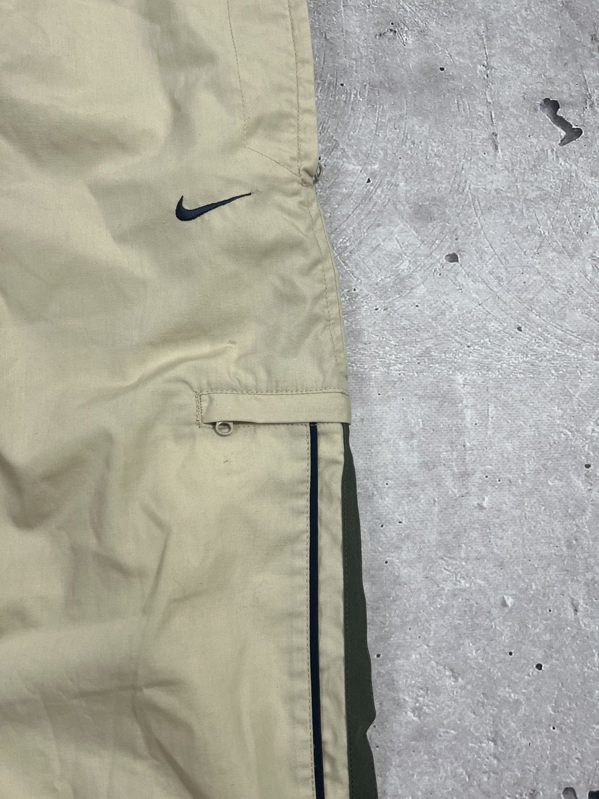 Nike Vintage Nike Nylon Track Pants Size US 34 / EU 50 - 5 Thumbnail
