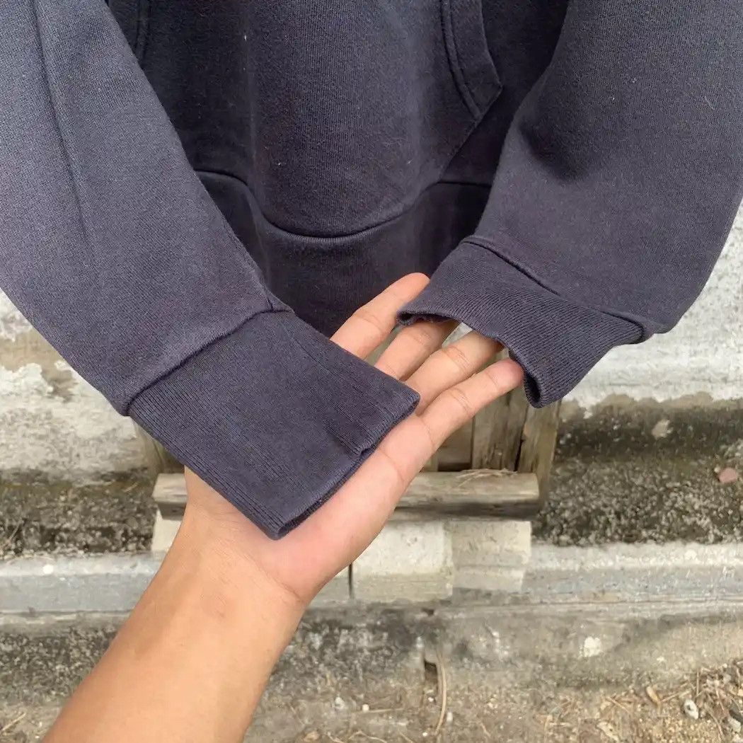 LVC × Levi's × Vintage Y2K Levi’s Box Hoodie Levis Sweater Black Faded Pullover Size US M / EU 48-50 / 2 - 5 Thumbnail