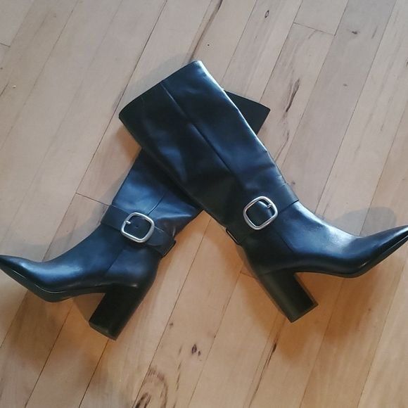 Coach Coach Evelyn Tall Zippered Black Leather ~4" Heeled Sz. 9.5 Size US 9.5 / IT 39.5 - 2 Thumbnail