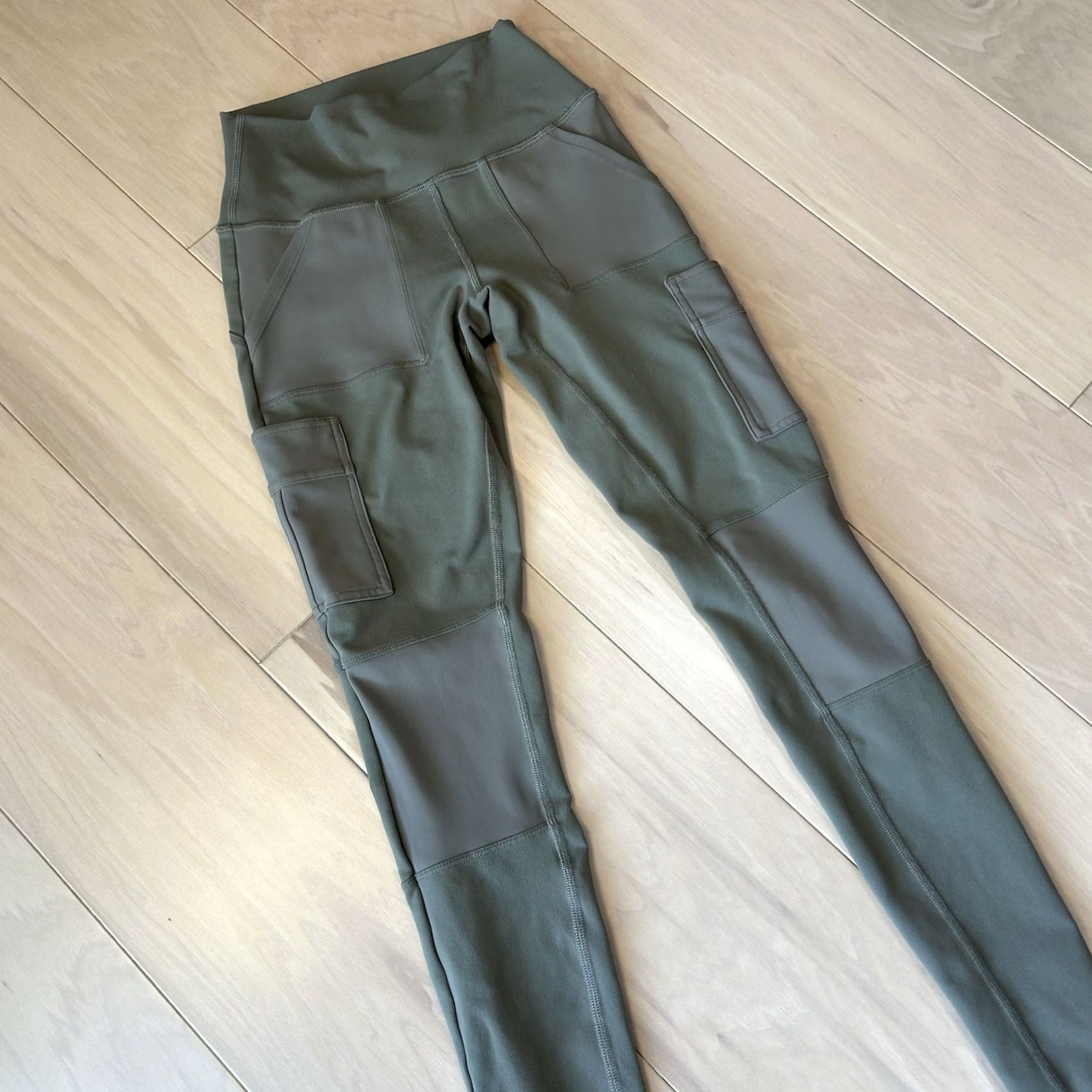 Alo Alo High Waist Cargo Legging In Gray Women’s XS Size 26" / US 2 / IT 38 - 2 Thumbnail