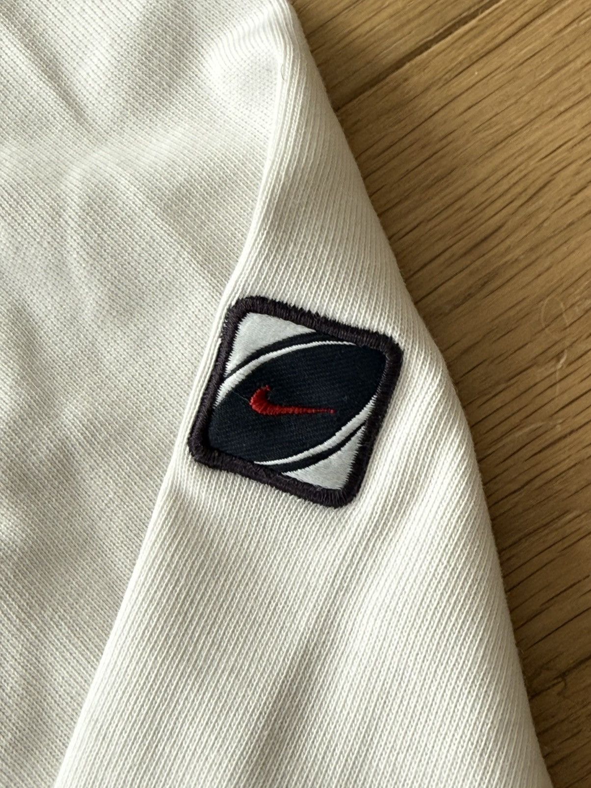 Nike Nike 2002 England Rugby Long Sleeve Jersey Size US XL / EU 56 / 4 - 4 Thumbnail