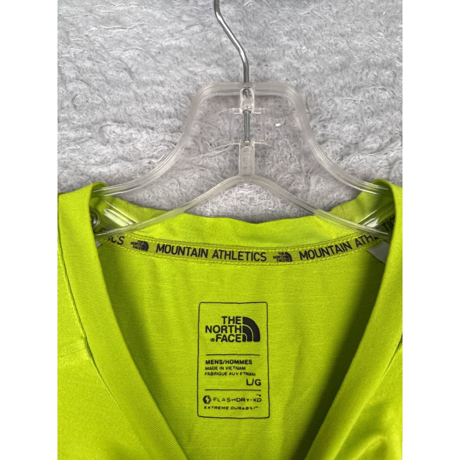 The North Face The North Face Shirt Men L Green Crew Neck Polyester Breathable All Seasons Logo T-Shirt Size US L / EU 52-54 / 3 - 7 Thumbnail