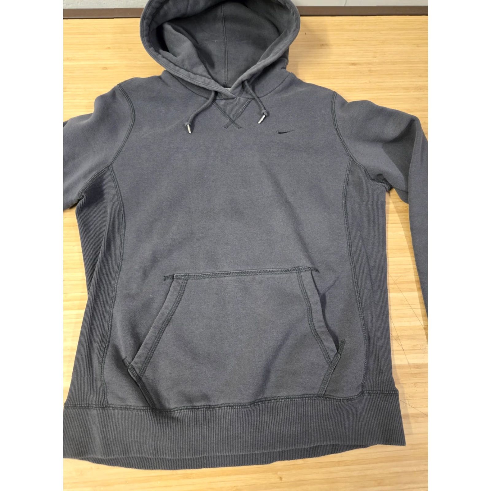 Nike Nike Hoodie Mens Large Gray Pullover Swoosh Logo Casual Athletic Dept Size US L / EU 52-54 / 3 - 3 Thumbnail