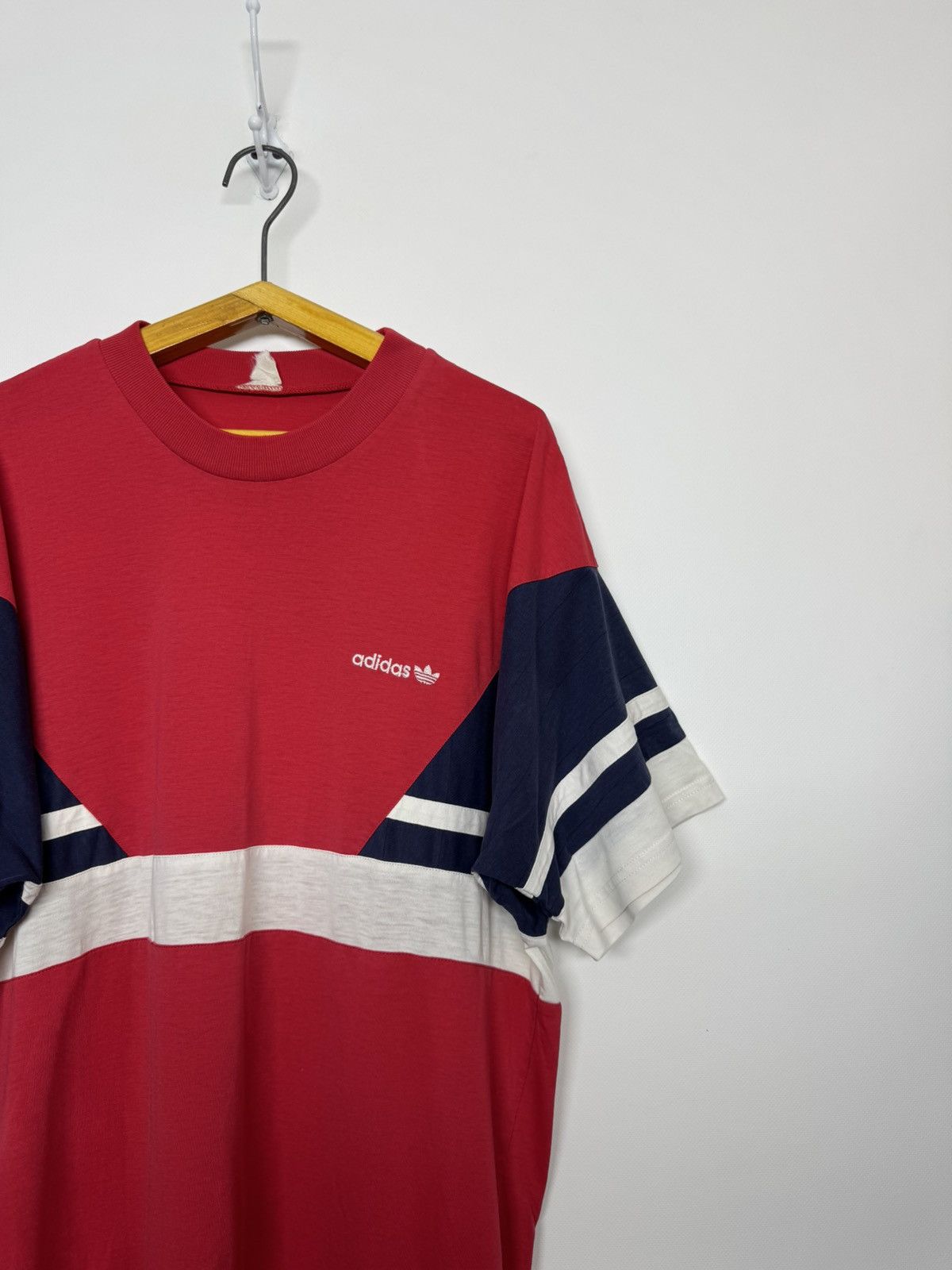 Adidas Vintage Y2k Adidas T-Shirt 90’s Size US L / EU 52-54 / 3 - 5 Thumbnail
