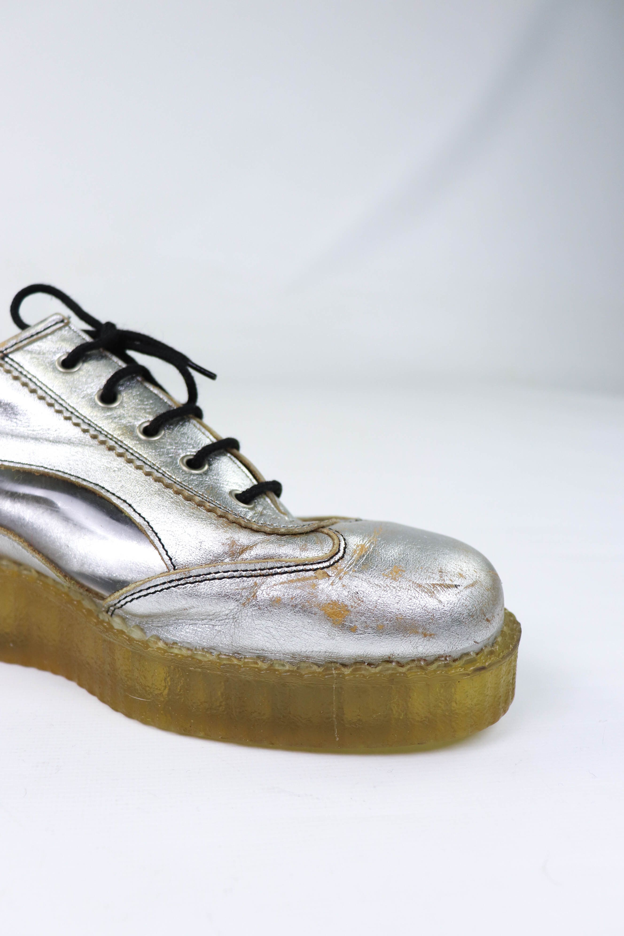 Other Red Or Dead Vintage Made in England Silver Leather Shoes Size US 9 / EU 42 - 14 Thumbnail