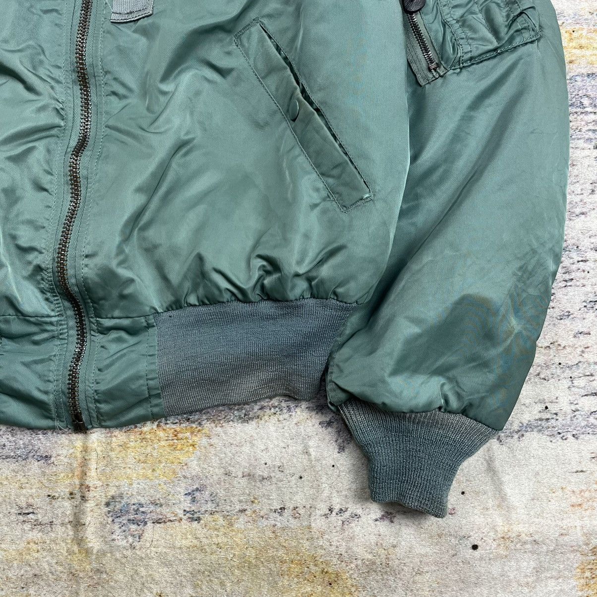 Alpha Industries Vintage 90s Alpha industries B-15D bomber flight jacket Size US M / EU 48-50 / 2 - 6 Thumbnail