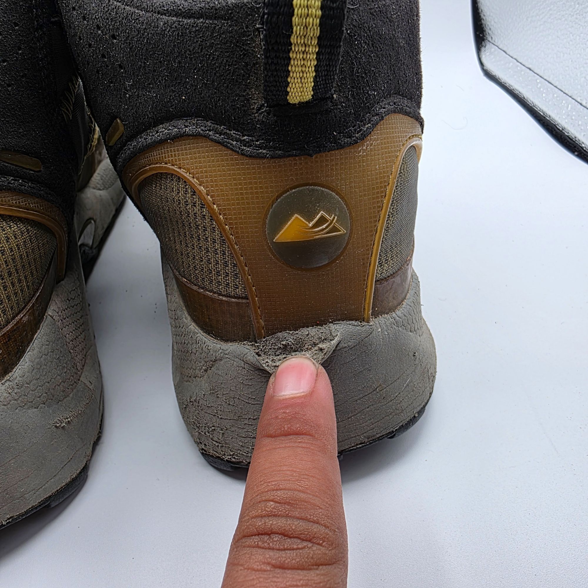 Other Montrail Namche Mid Mens Size 11 Yellow Black Hiking Boots C Size US 11 / EU 44 - 8 Thumbnail