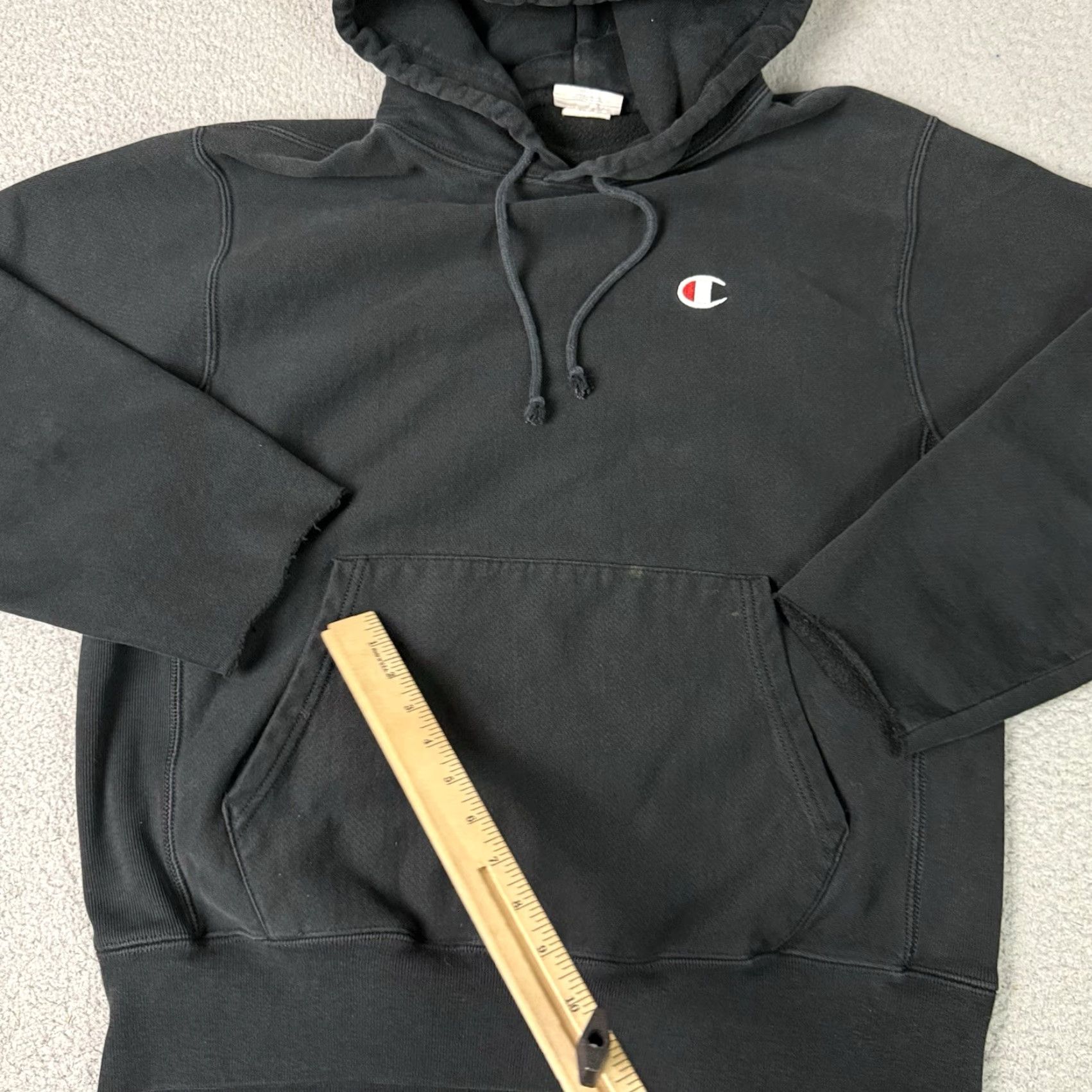 Champion VINTAGE Champion Hoodie Mens M Black Drawstring Pullover 90s Reversible Distressed Size US M / EU 48-50 / 2 - 6 Thumbnail
