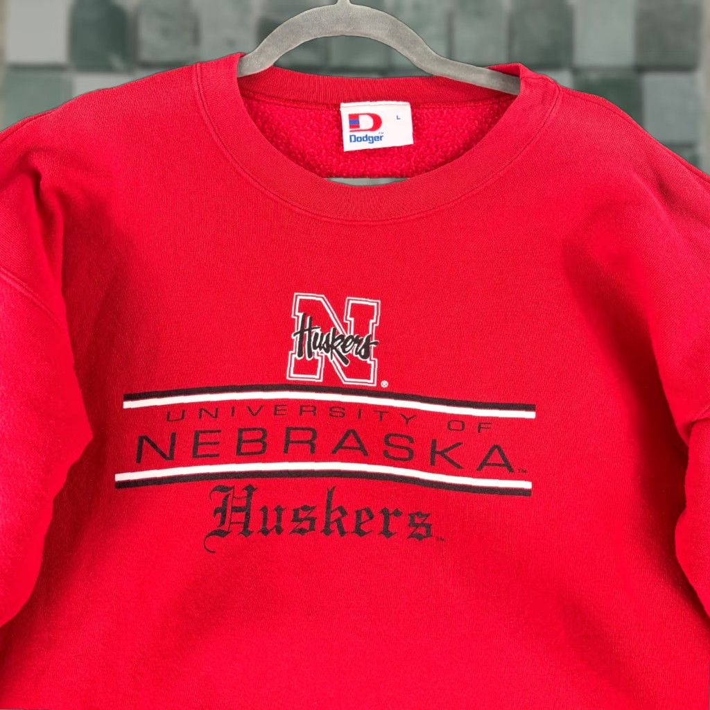 Vintage Vintage University of Nebraska Huskers Sweater Unisex Adult Large Red Crew Neck Size US L / EU 52-54 / 3 - 1 Thumbnail