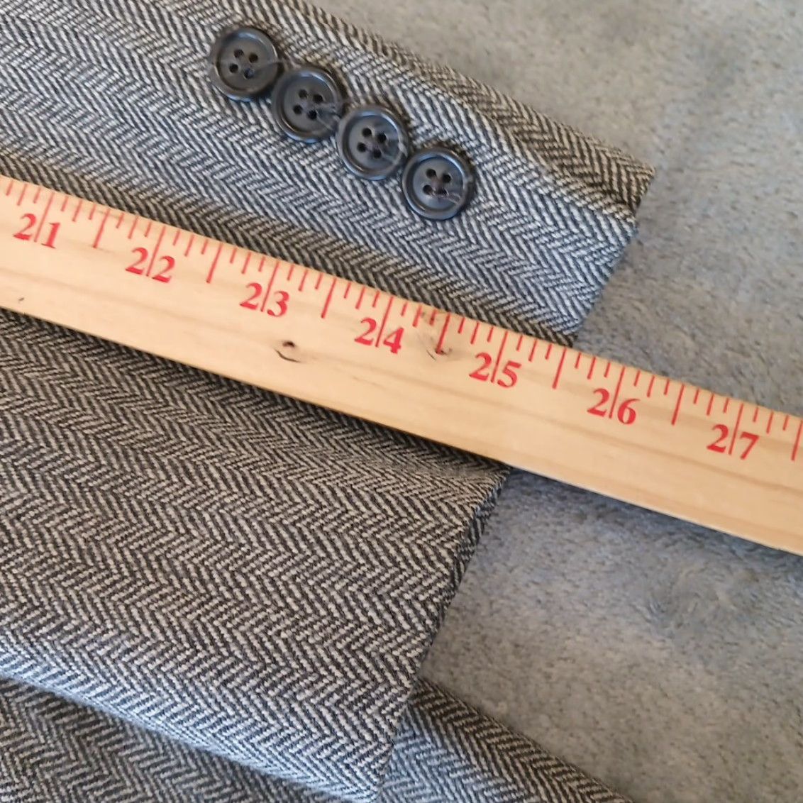 Jos. A. Bank Jos A Bank Blazer Mens 46 Long Gray Herringbone Wool Two Button Single Vent Vintage No Size 46R - 4 Thumbnail