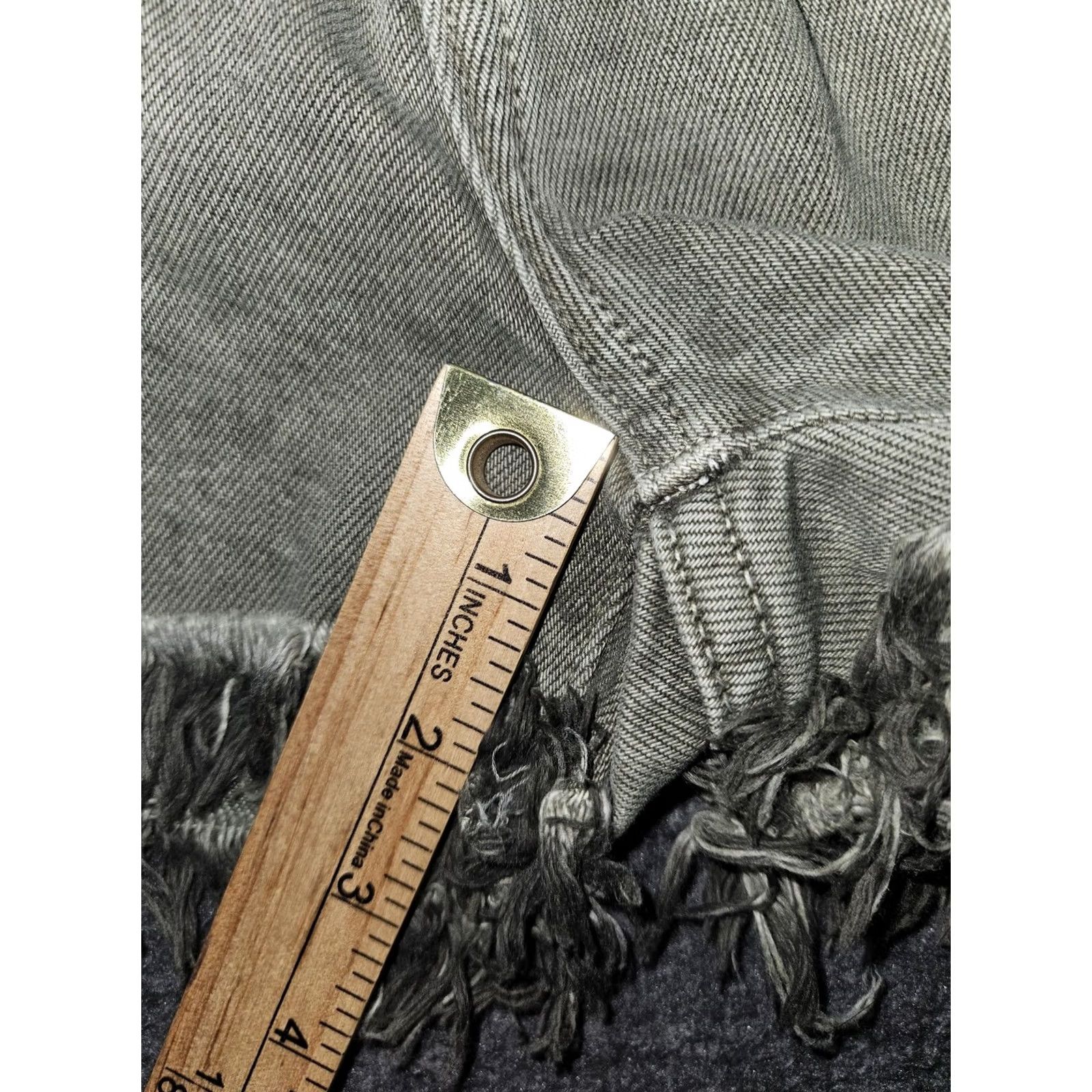 Vintage KanCan Denim Shorts Womens Medium Green Distressed Frayed Hem Cut-Off High Rise 90s Grunge Casual Womens Medium Green Denim Shorts KanCan Size 32" / US 10 / IT 46 - 6 Thumbnail