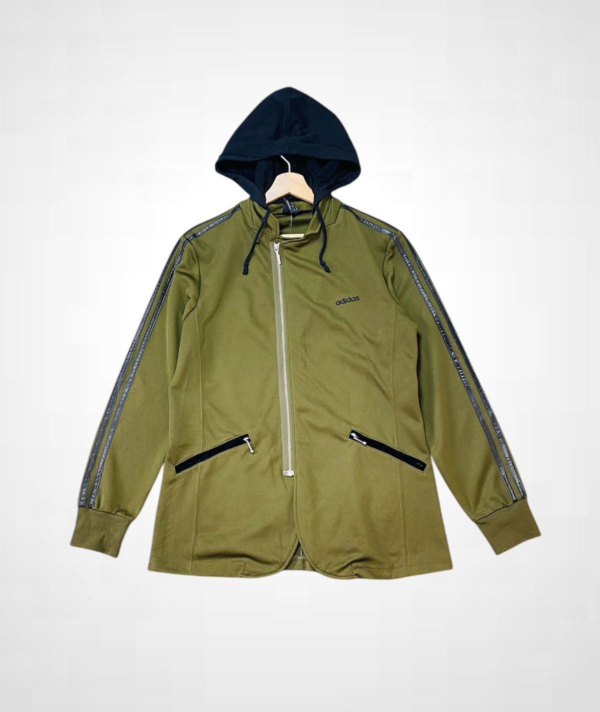 Adidas Rare Adidas Zipper Hoodie Jacket Size US M / EU 48-50 / 2 - 3 Thumbnail