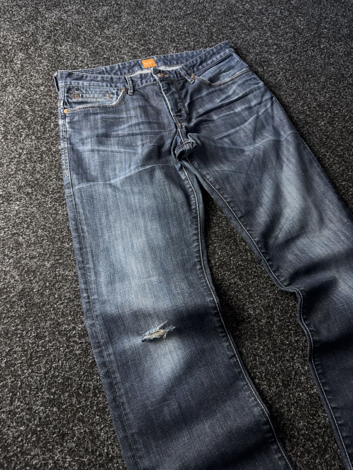Hugo Boss Luxury Hugo Boss Distressed orange tab denim pants jeans Size US 33 - 5 Thumbnail