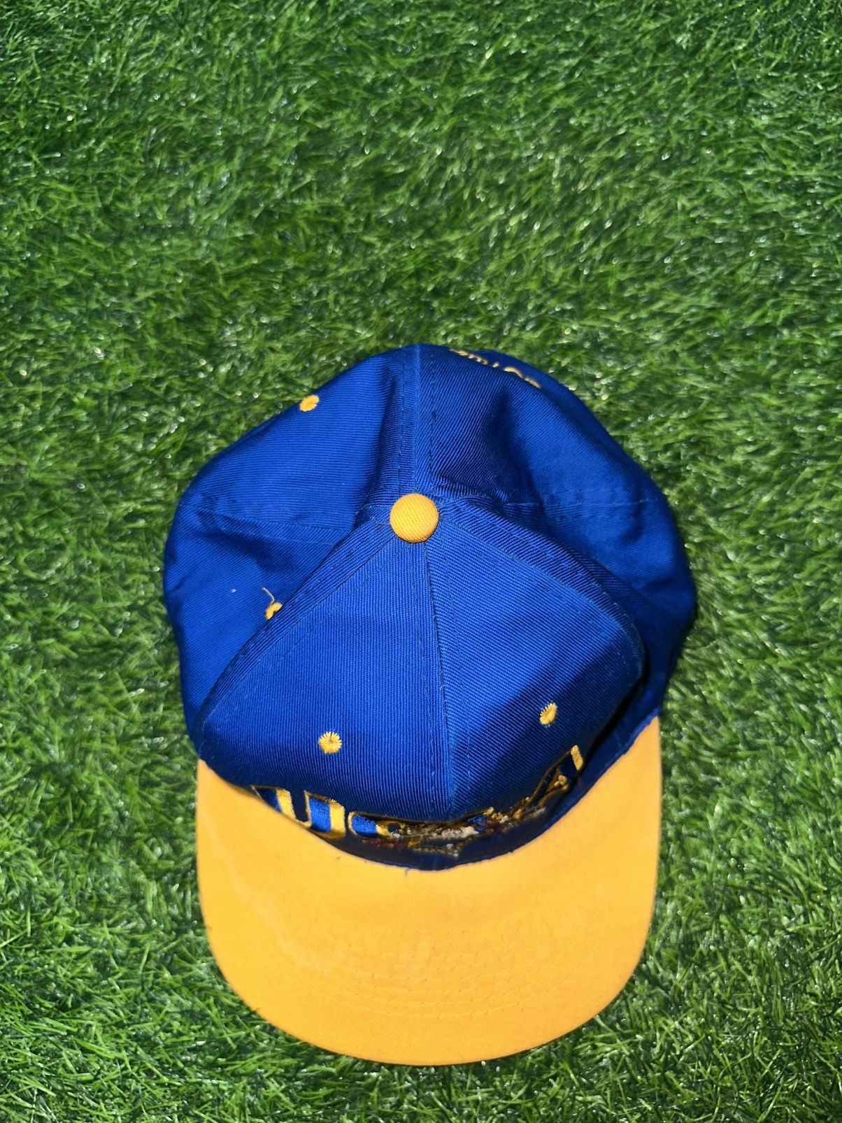 Vintage × Warner Bros Vintage 1993 UCLA Bruins Loony Times Tasmanian Devil Hat Size ONE SIZE - 3 Thumbnail