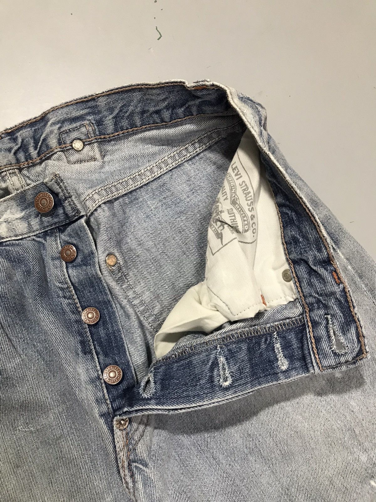 Levi's Vintage Levi’s buckle belt distressed denim Size US 32 / EU 48 - 5 Thumbnail