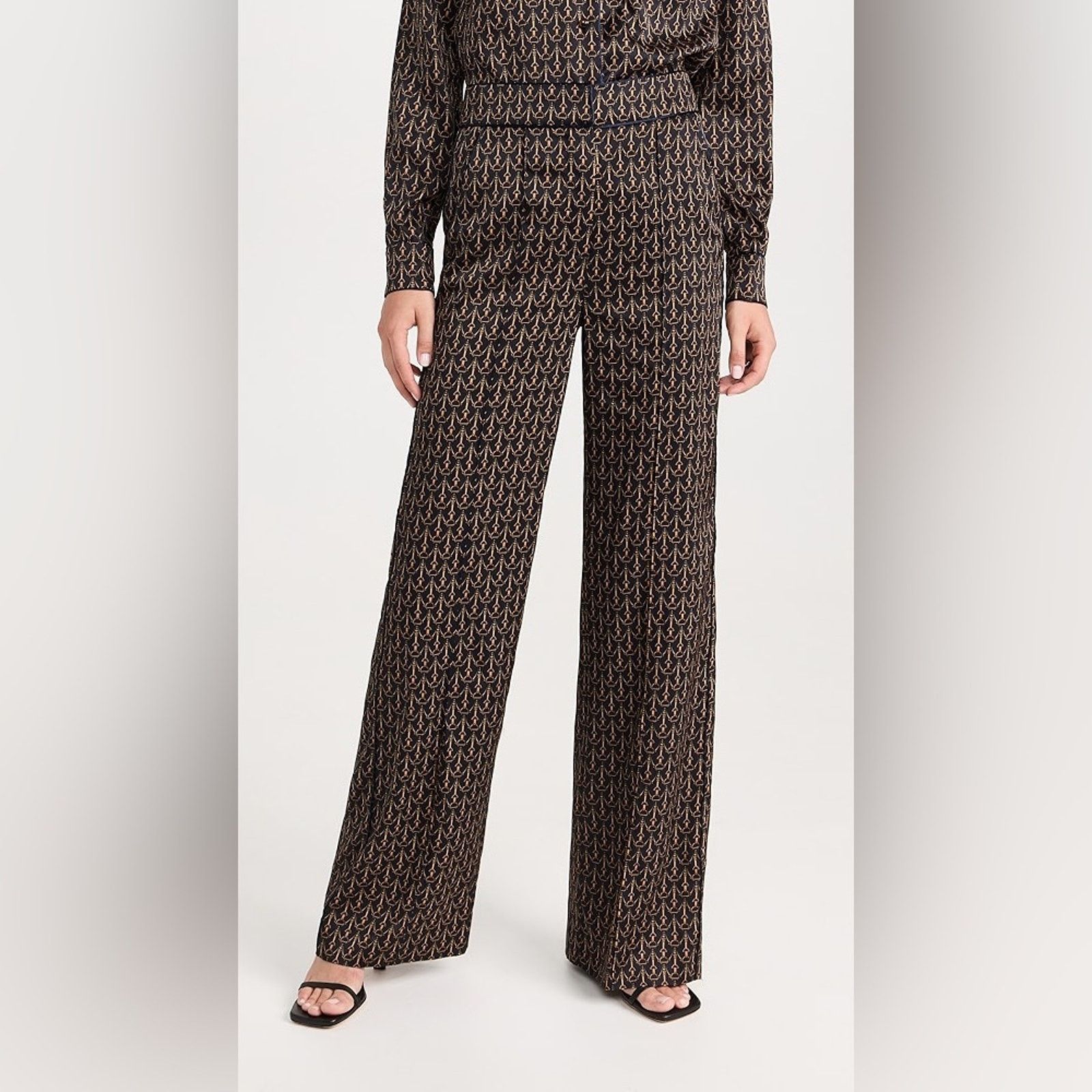 Veronica Beard Veronica Beard edit printed full length pants 33” inseam 6 Size 28" / US 6 / IT 42 - 1 Thumbnail