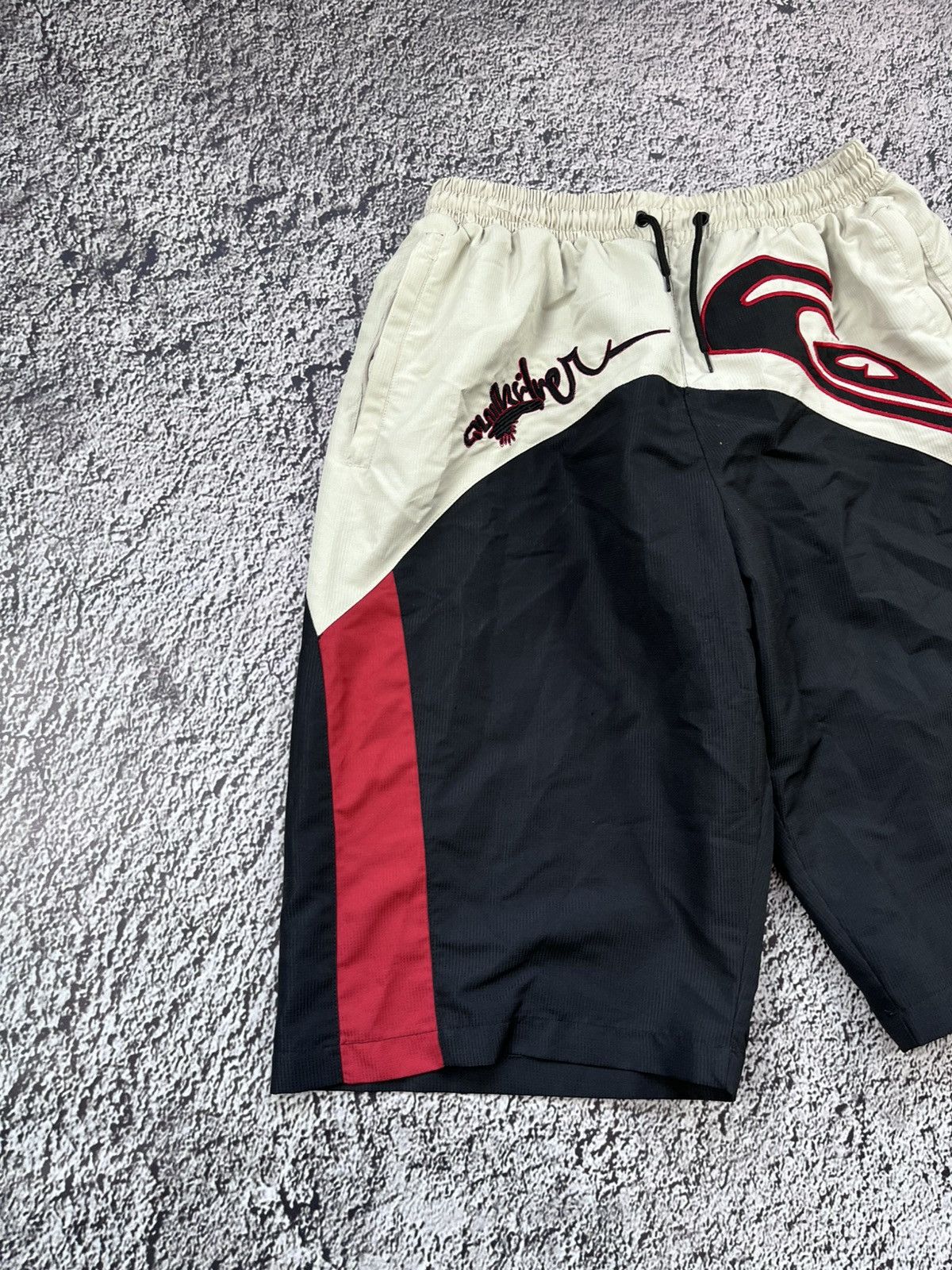 Quicksilver Rare Vintage Quicksilver Big Logo Nylon Shorts Y2K Size US 36 / EU 52 - 2 Thumbnail