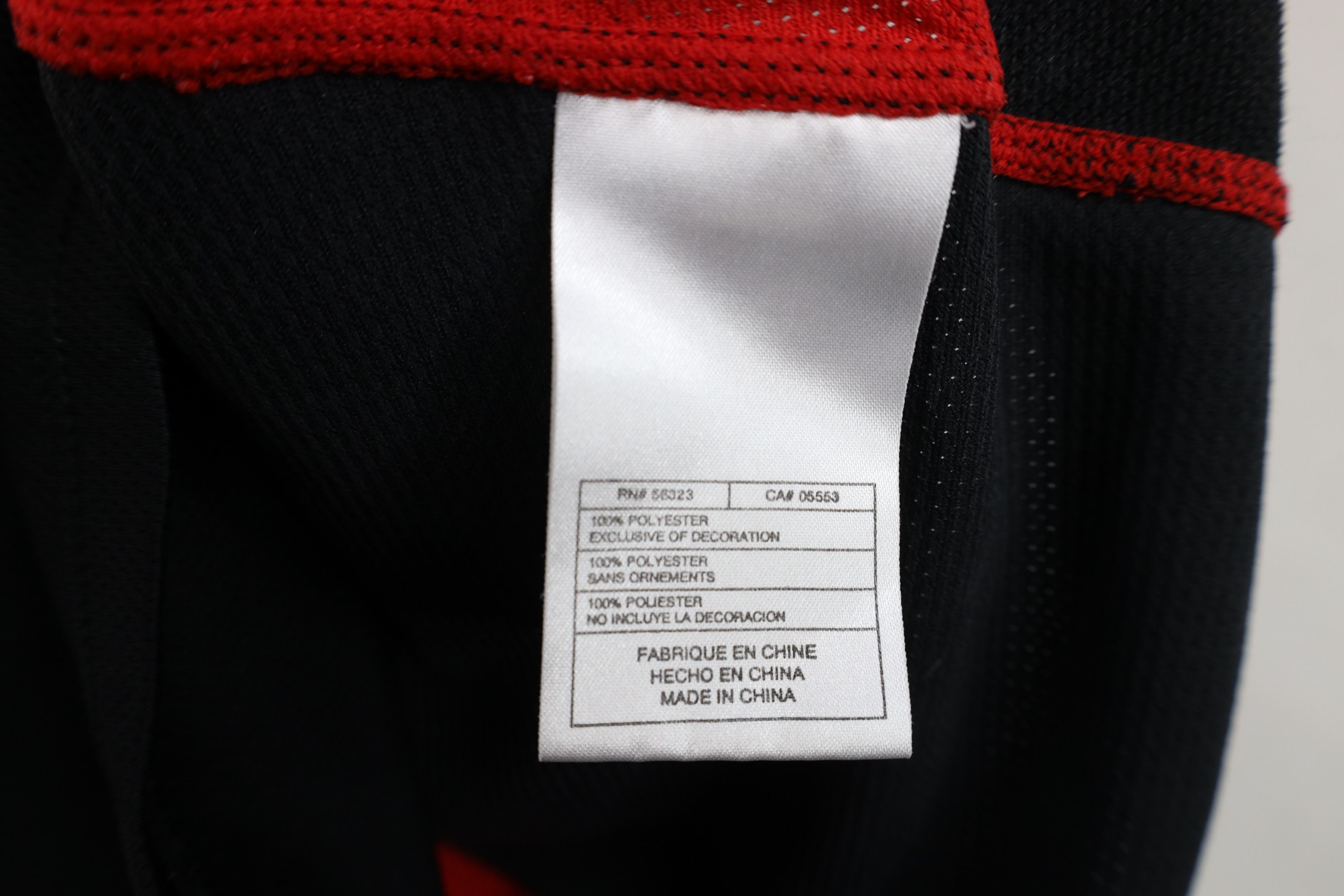 Nike Vintage Nike Mini Swoosh Reflective Tank Top Singlet Jersey Size US L / EU 52-54 / 3 - 9 Thumbnail