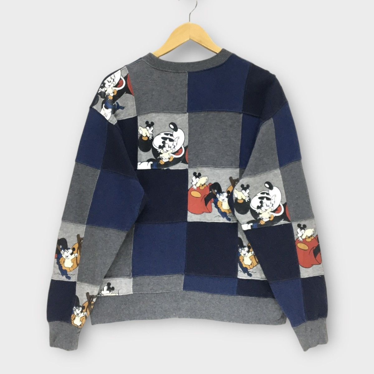 Cartoon Network × Disney × Mickey Unlimited Nice! Disney Mickey unlimited Patchwork Crewneck Size US S / EU 44-46 / 1 - 2 Thumbnail