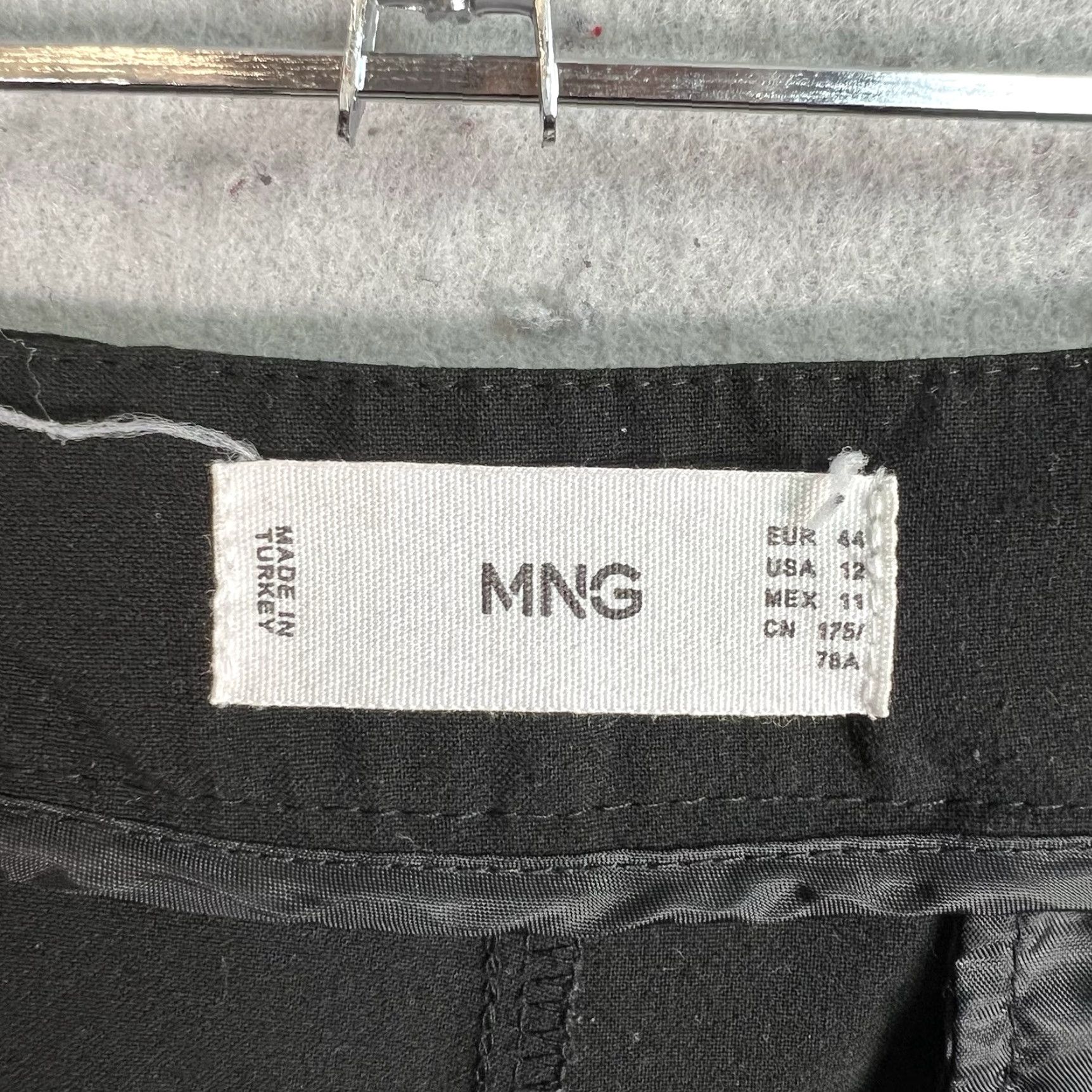 Mango Mango Pleated Pants Womens Size 12 Black Straight Leg Pants Adult Womens 12 Mango Dress Pants Regular Straight Leg Black Size 34" / US 12 / IT 48 - 7 Thumbnail