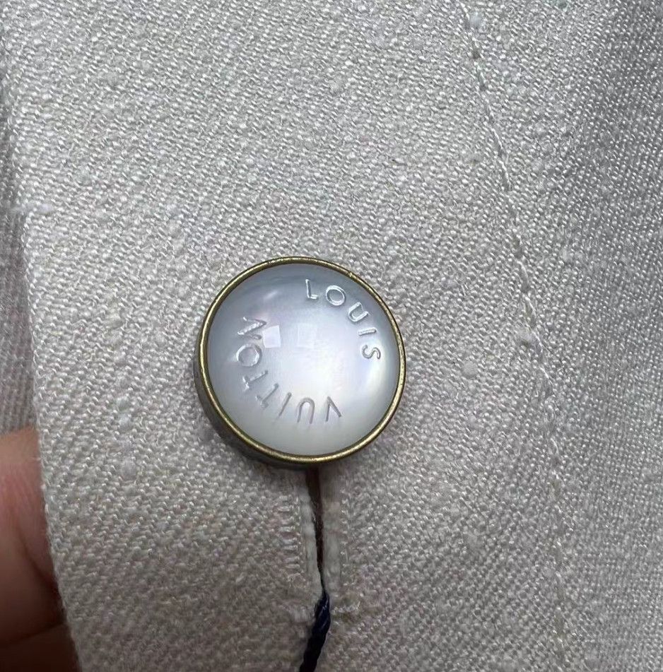 Louis Vuitton Louis Vuitton Mulberry Silk Blended Short Sleeve Shirt Size US M / EU 48-50 / 2 - 4 Thumbnail