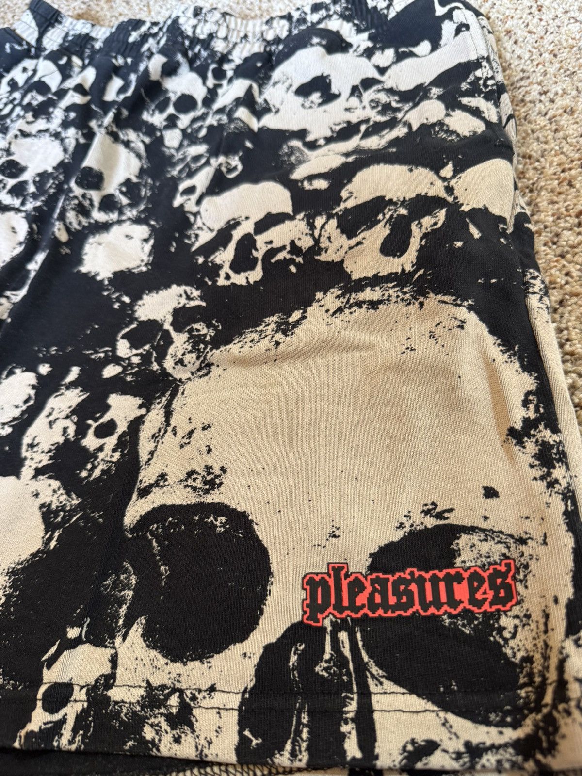 Pleasures Pleasures Skull Shorts Size US 32 / EU 48 - 2 Thumbnail