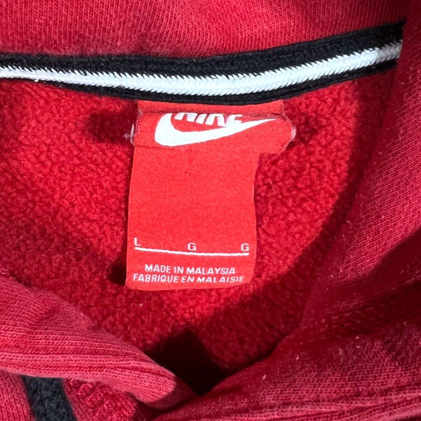 Nike Nike Classic Embroidered Mini Logo Red Pullover Hoodie Large Mens Hoodie Pullover Hooded 80% cotton 20% polyester Size US L / EU 52-54 / 3 - 3 Thumbnail