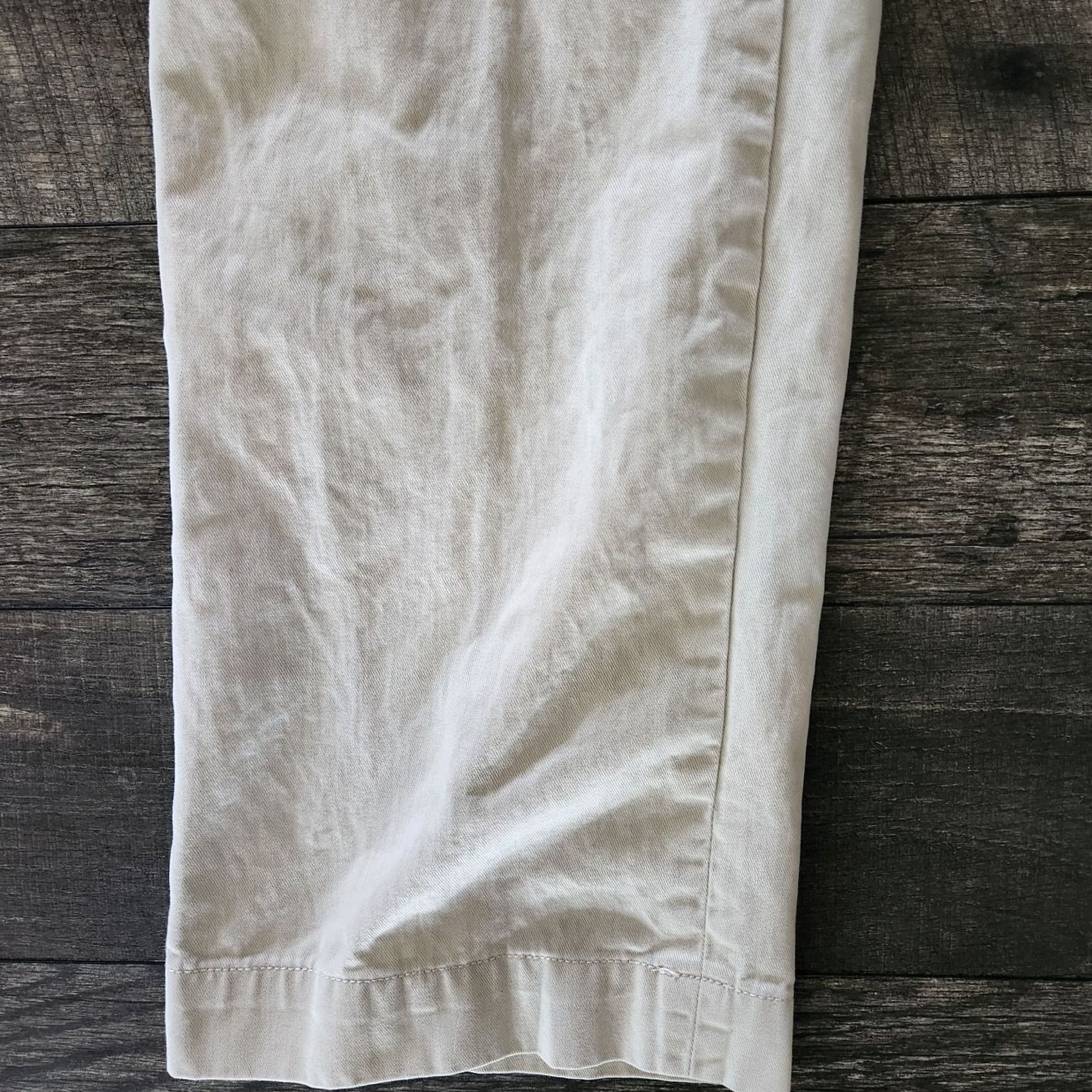 Polo Ralph Lauren Polo Ralph Lauren Pants 34x34 Beige Chino Slacks Regular Fit Straight Leg Preppy Pants Mens Beige 34 Regular Straight Chino Preppy Size US S / EU 44-46 / 1 - 3 Thumbnail