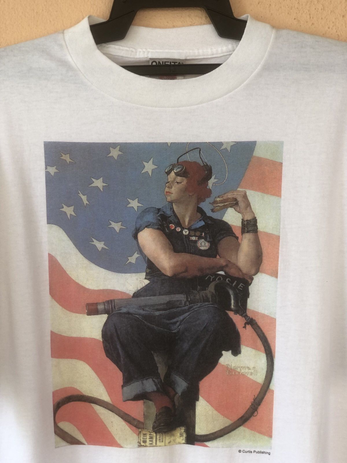 Vintage Vintage 90s WW2 Navy Girl Rosie Poster Tee Size US XL / EU 56 / 4 - 1 Thumbnail