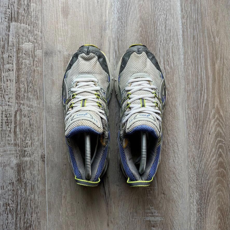 Asics ASICS • GEL-Kahana "Grey/Purple" (7M) Size US 7 / EU 40 - 10 Thumbnail
