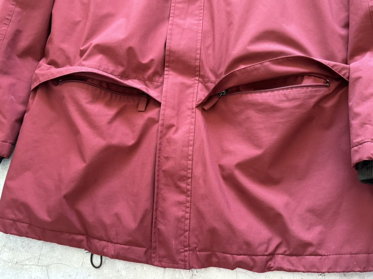 Prada Prada red tab Gore-Tex jacket SGV7A Size US L / EU 52-54 / 3 - 6 Thumbnail