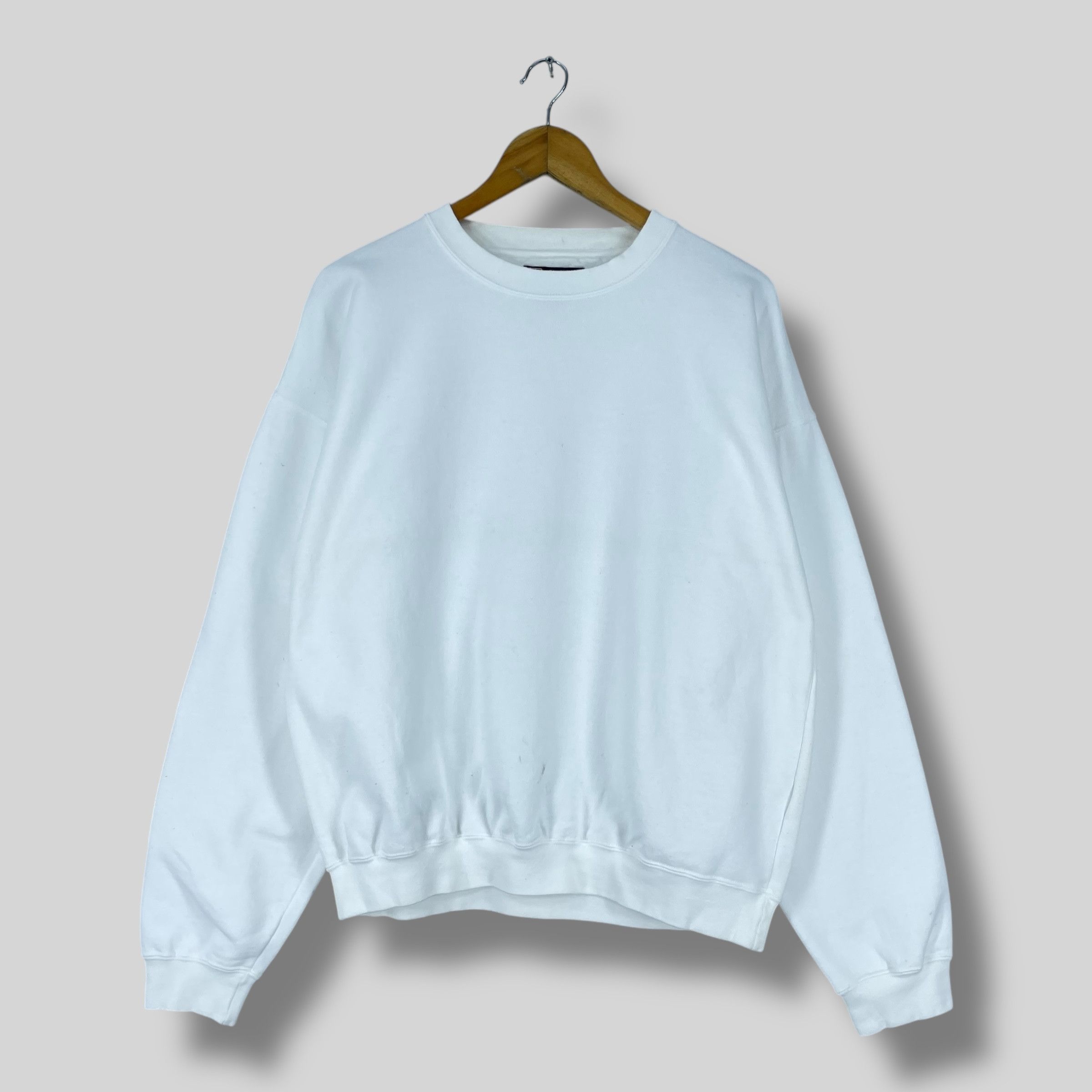 Vintage CHAPS RALPH LAUREN Plain White Sweatshirt