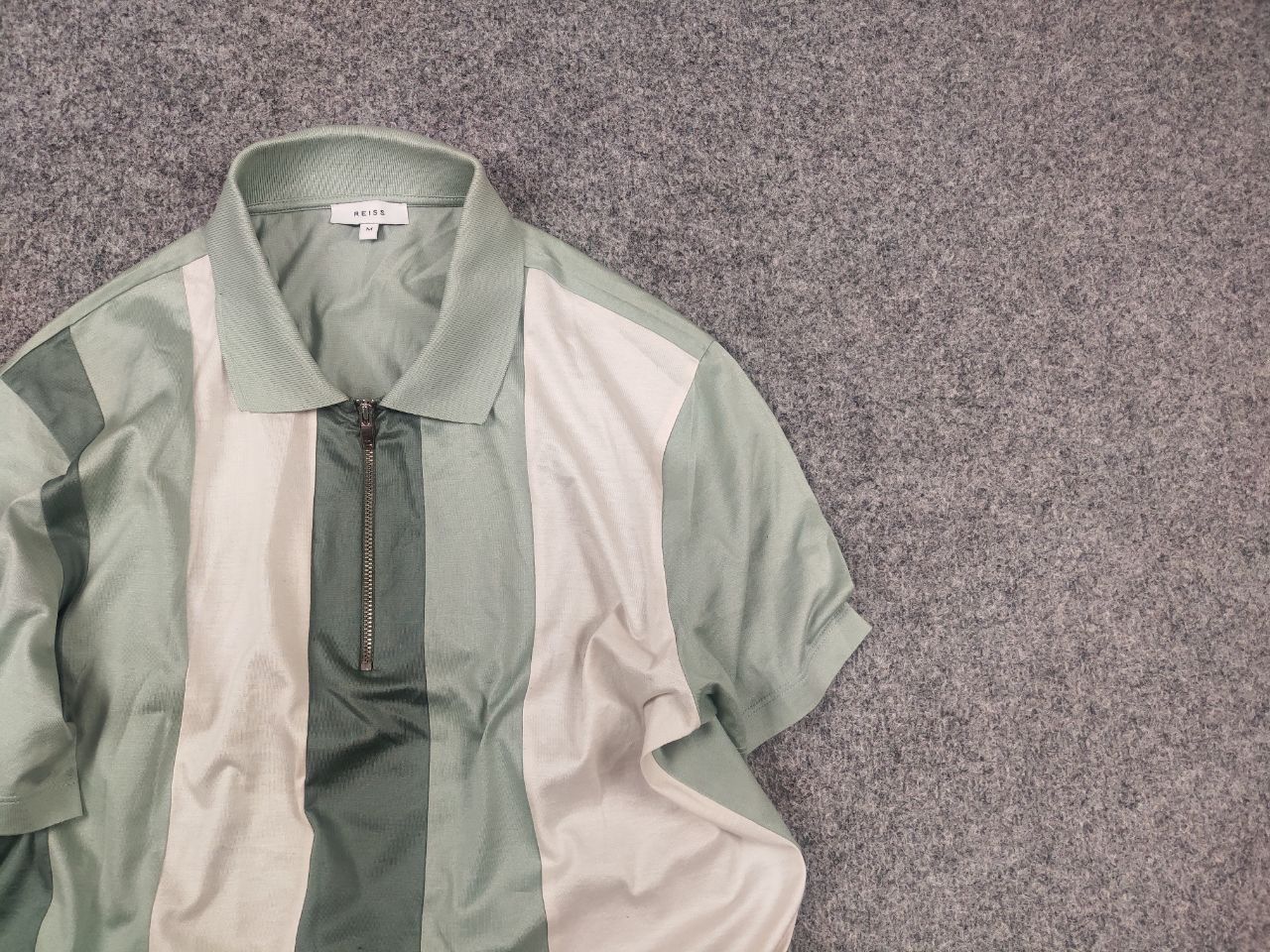 Reiss Reiss Owen Stripe Detailed Zip Neck Polo shades green Shirt Size US L / EU 52-54 / 3 - 6 Thumbnail