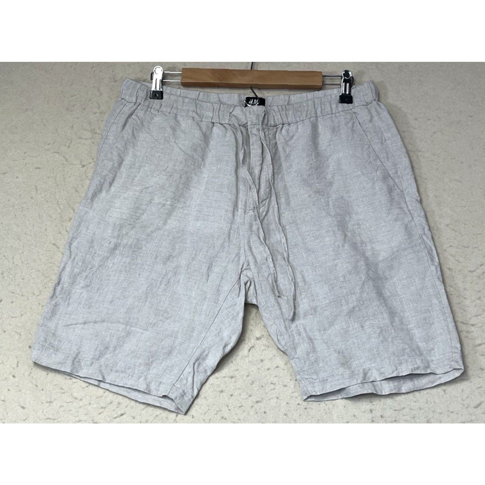 H&M H&M Linen Bermuda Shorts Men Beige 34 Regular Fit Mid Length Casual 34R Mens Size US 34 / EU 50 - 2 Thumbnail