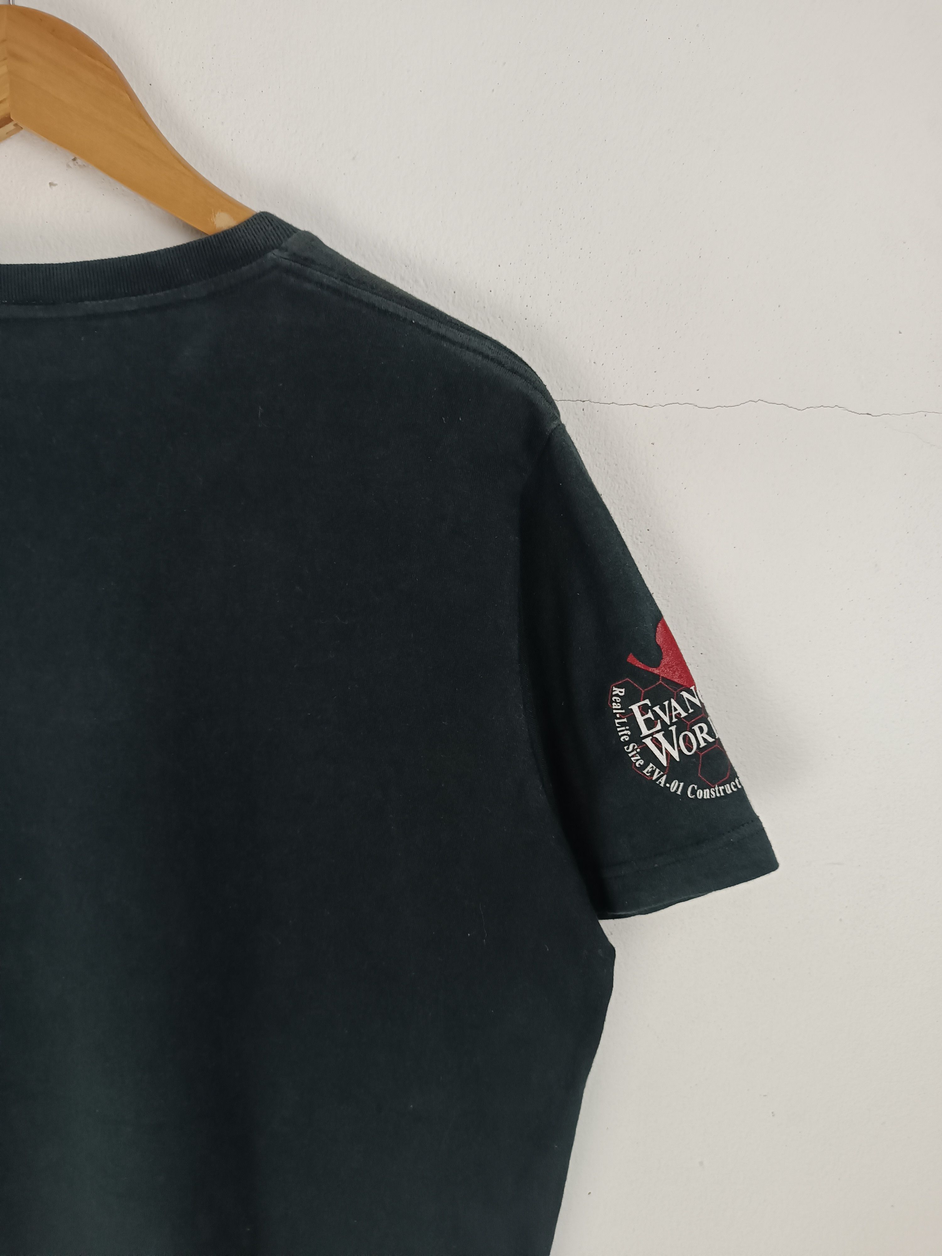 Anime VINTAGE 2000s EVANGELION FADED TEE ghost in the shell akira Size US L / EU 52-54 / 3 - 13 Thumbnail