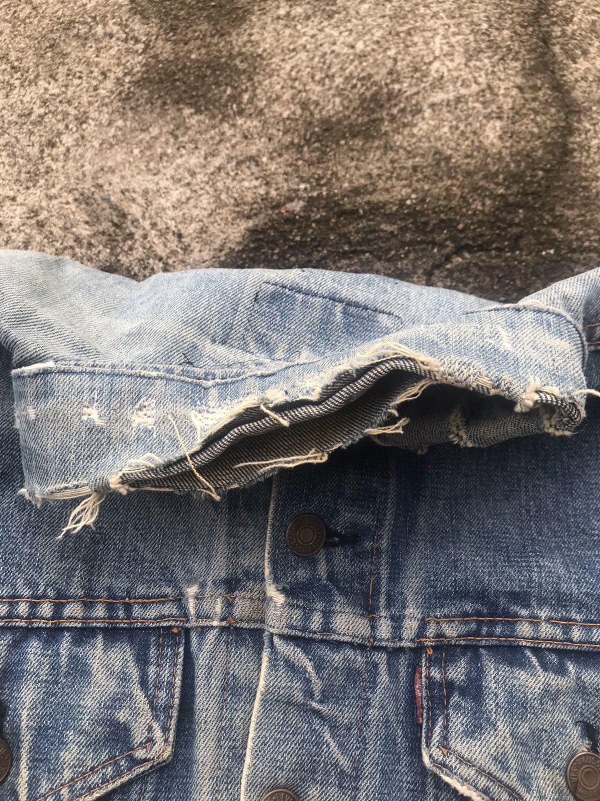Levi's True Vintage Distressed Levis Trucker Jacket Big E Size US S / EU 44-46 / 1 - 12 Thumbnail