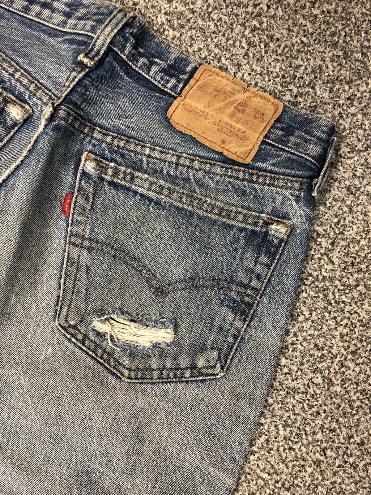 Japanese Brand × Levi's × Vintage Vintage Distressed Levis LVC Kurt Cobain Style Jeans Size US 31 - 15 Thumbnail