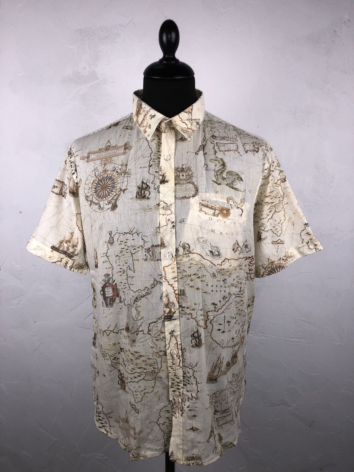 Alexander McQueen 2005 Alexander McQueen Antique Fantasy World Map Linen Shirt Size US XL / EU 56 / 4 - 1 Thumbnail