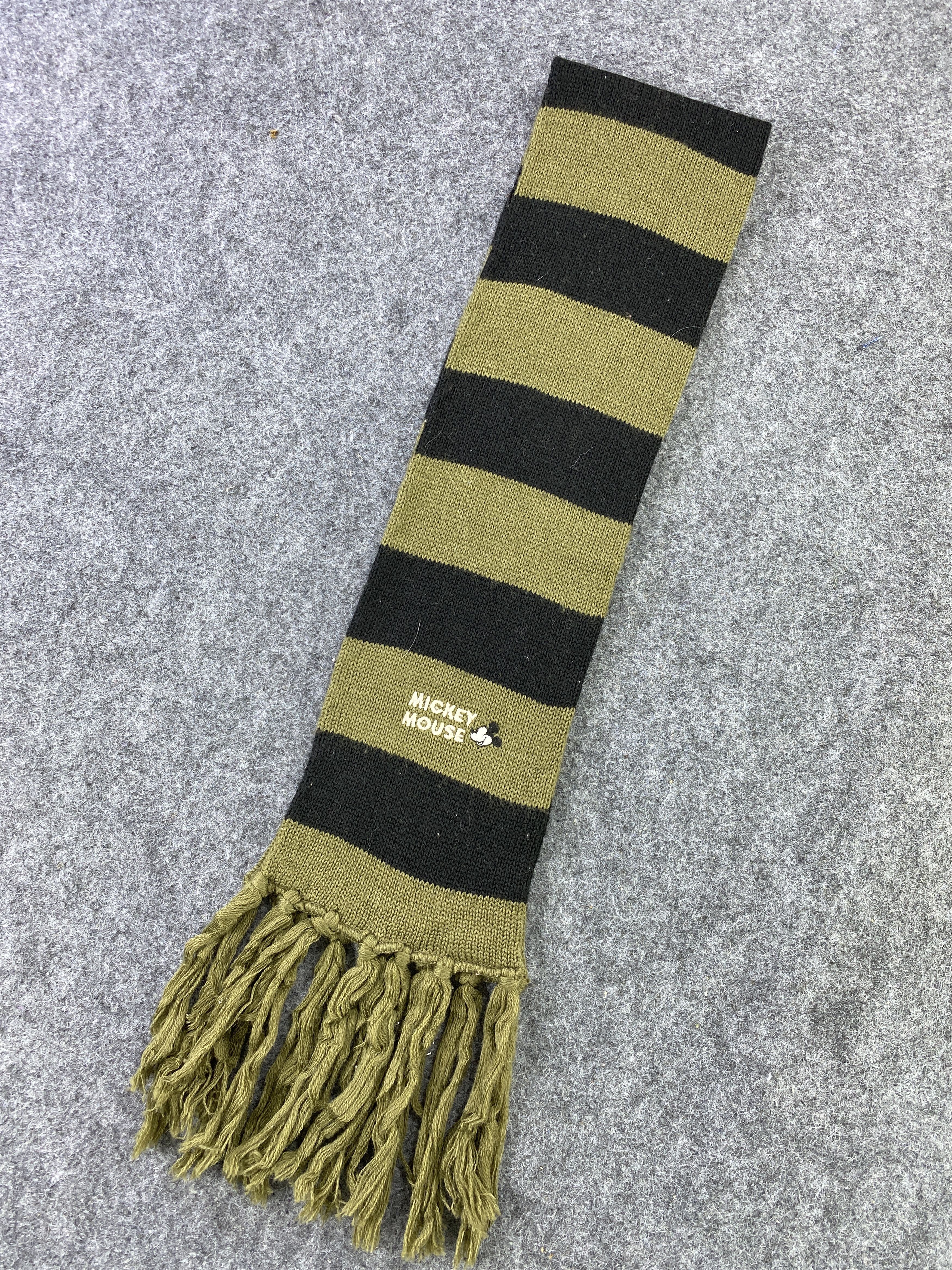 Disney Mickey Mouse Scarf / Muffler / Neckwear -T439 Size ONE SIZE - 3 Thumbnail