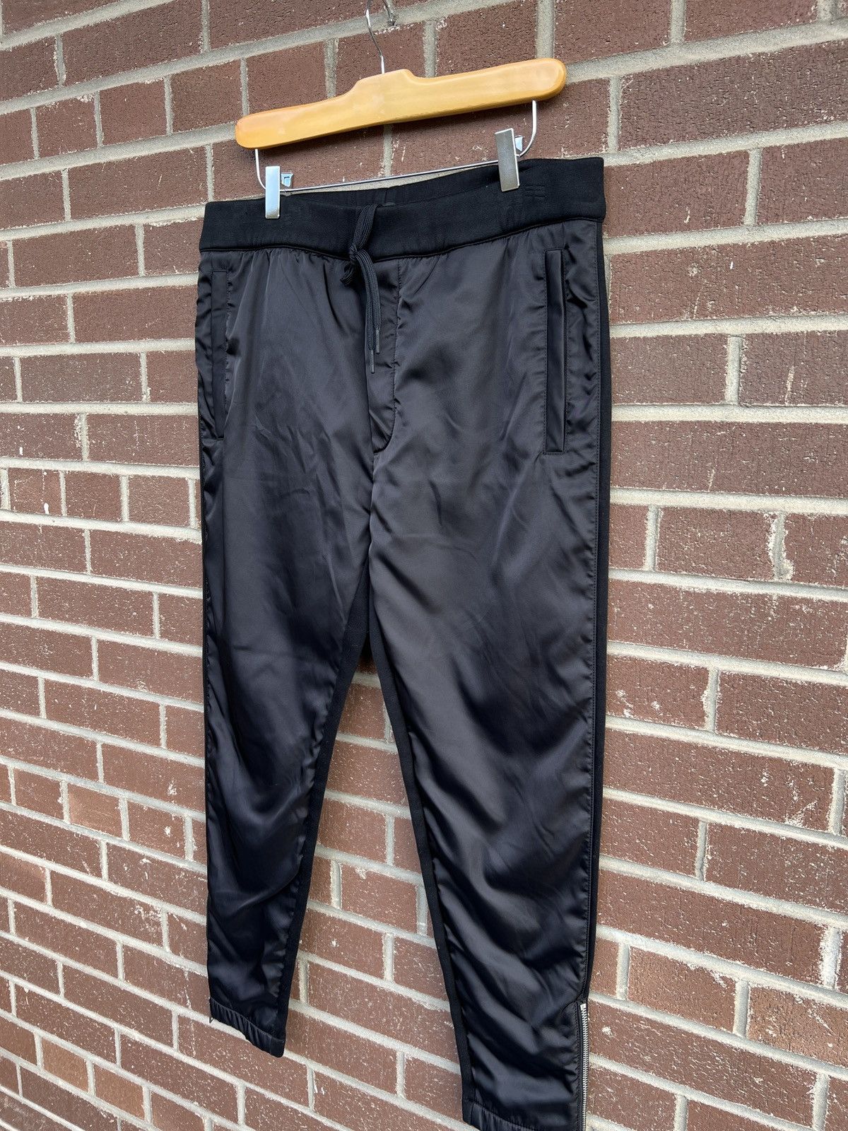 Prada PRADA UJP121 S192 1R4H Nylon Pants Joggers Casual Size US 32 / EU 48 - 10 Thumbnail