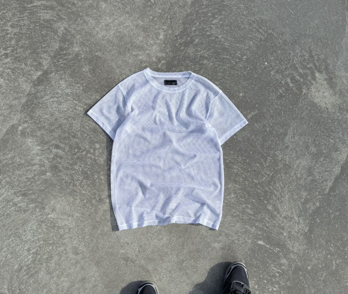 Vintage Vintage y2k avantgarde streetwear opium rare grid t-shirt Size US M / EU 48-50 / 2 - 1 Thumbnail