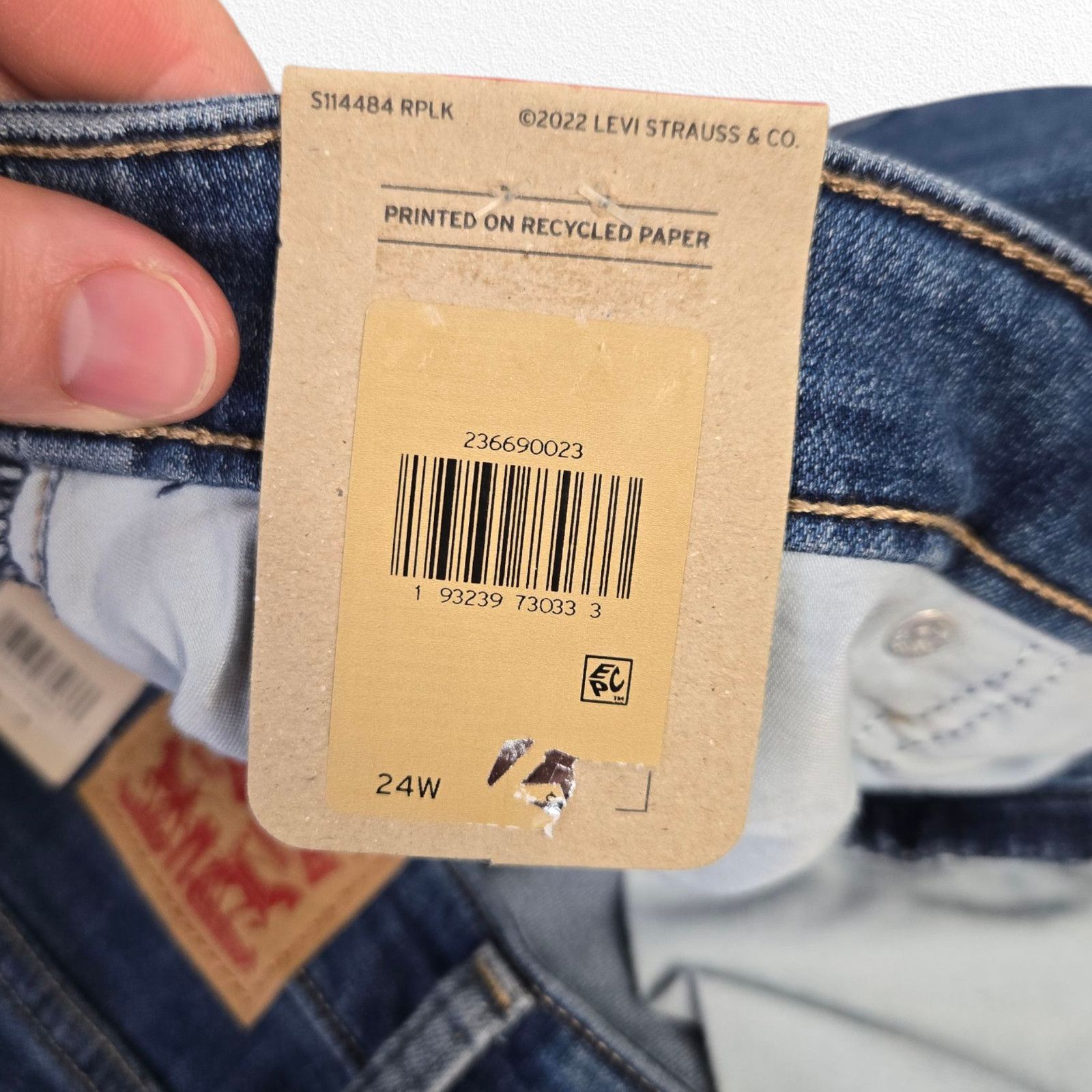 Levi's Levi's Medium Classic Mid-Length Distressed Shorts Size 24W Size 37" - 6 Thumbnail