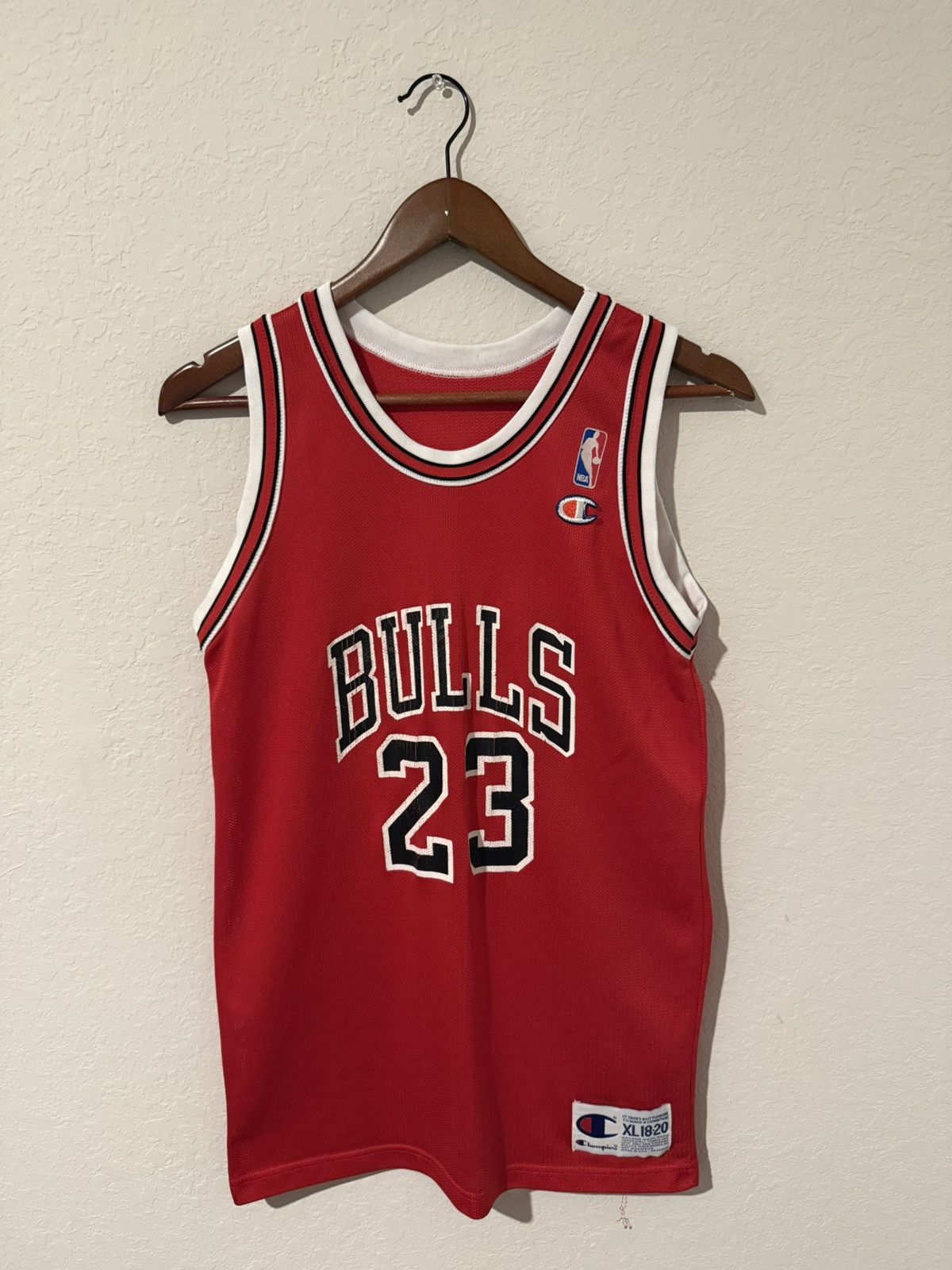 NBA Vintage Michael Jordan Chicago Bulls Jersey Champion Size US S / EU 44-46 / 1 - 1 Thumbnail