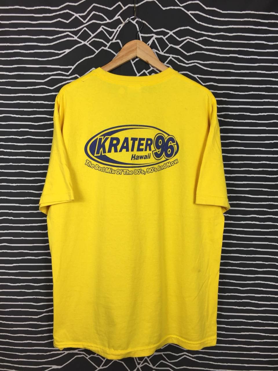 Vintage Vtg Y2K Krater 96 Hawaii Radio Station Graphic Logo Tee Size US XL / EU 56 / 4 - 5 Thumbnail