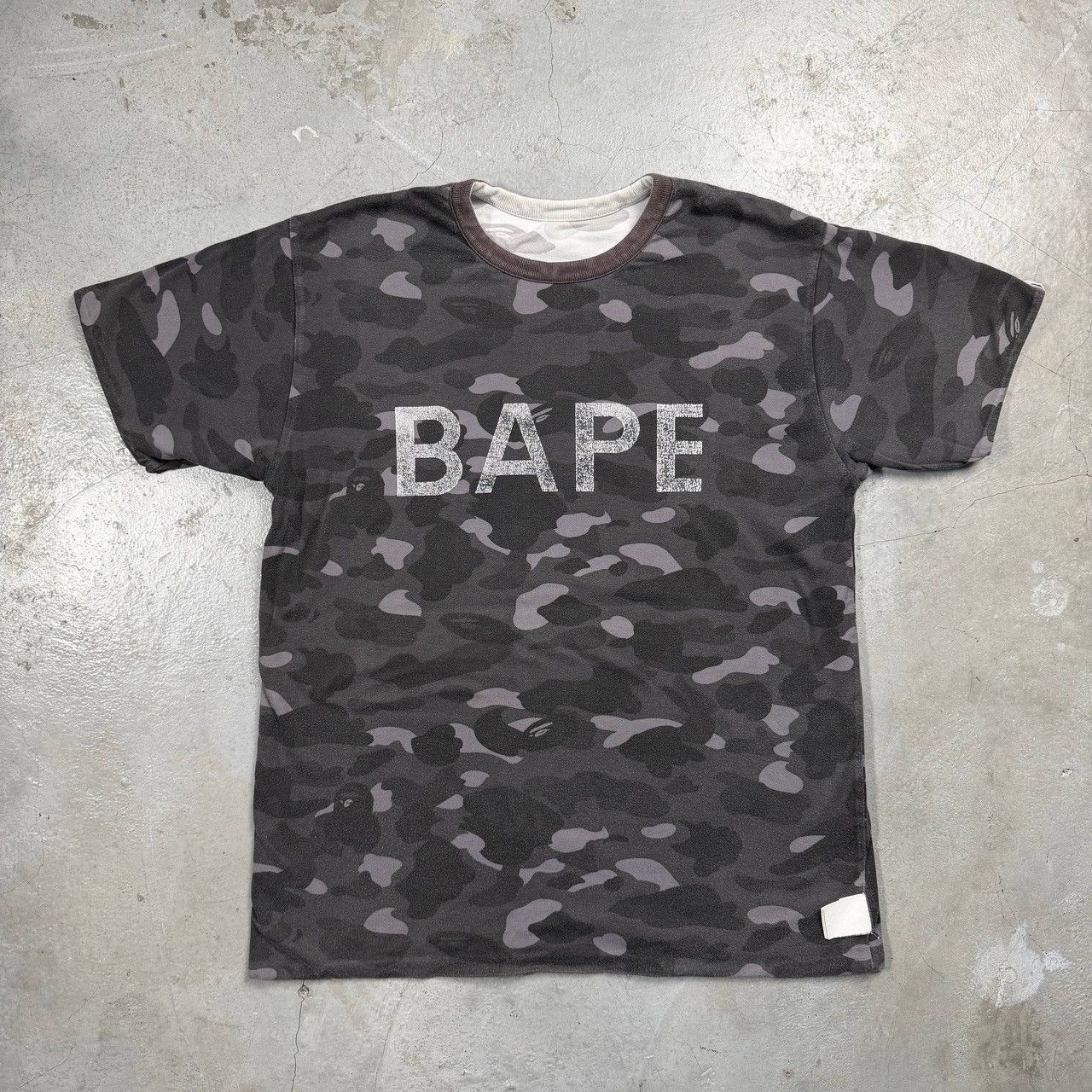 Bape A Bathing Ape (BAPE) Vintage Reversible Camo Tee Size US L / EU 52-54 / 3 - 3 Thumbnail